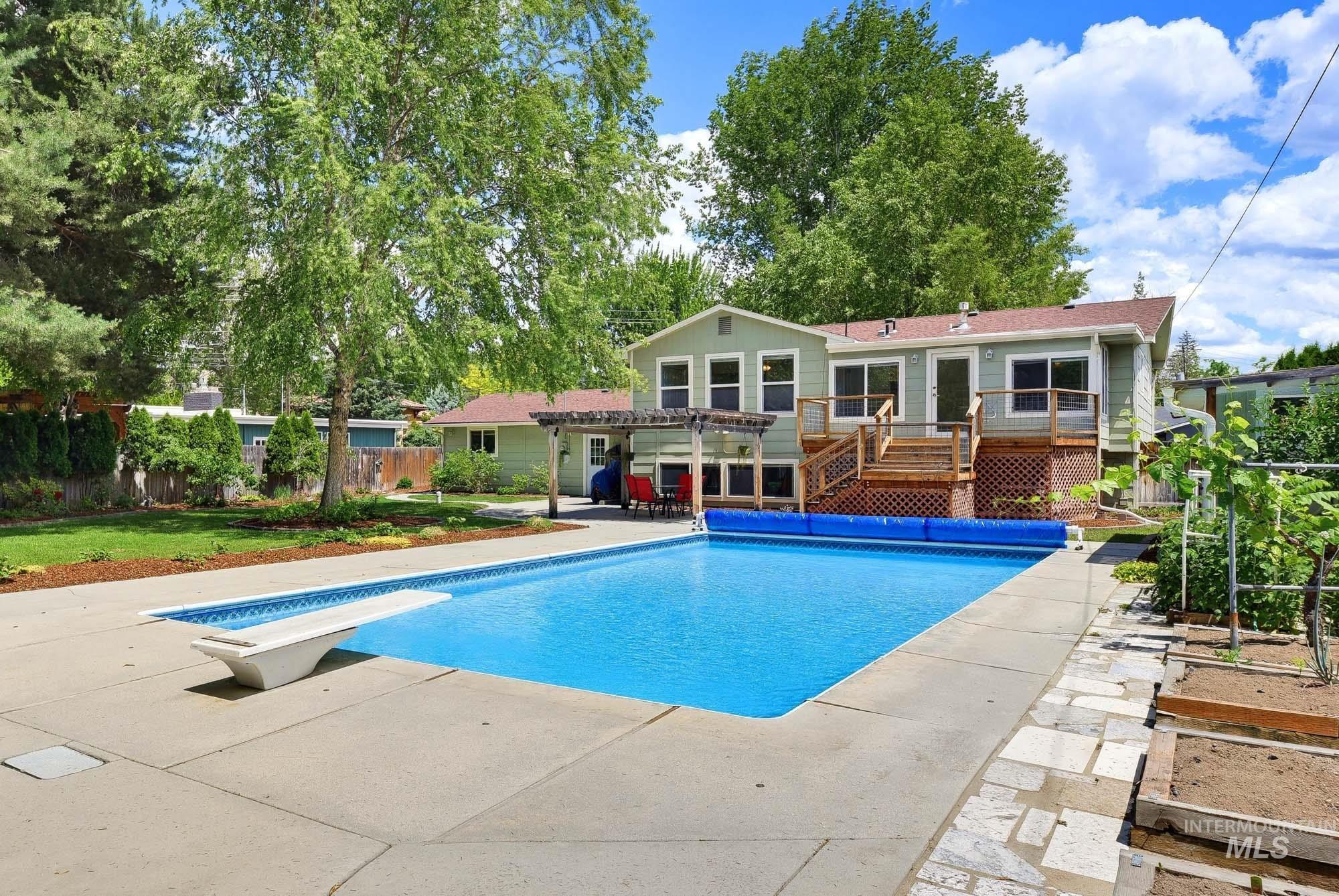2911 S Holden Ave, Boise, Idaho 83706, 5 Bedrooms, 2 Bathrooms, Residential For Sale, Price $749,000, 98989691