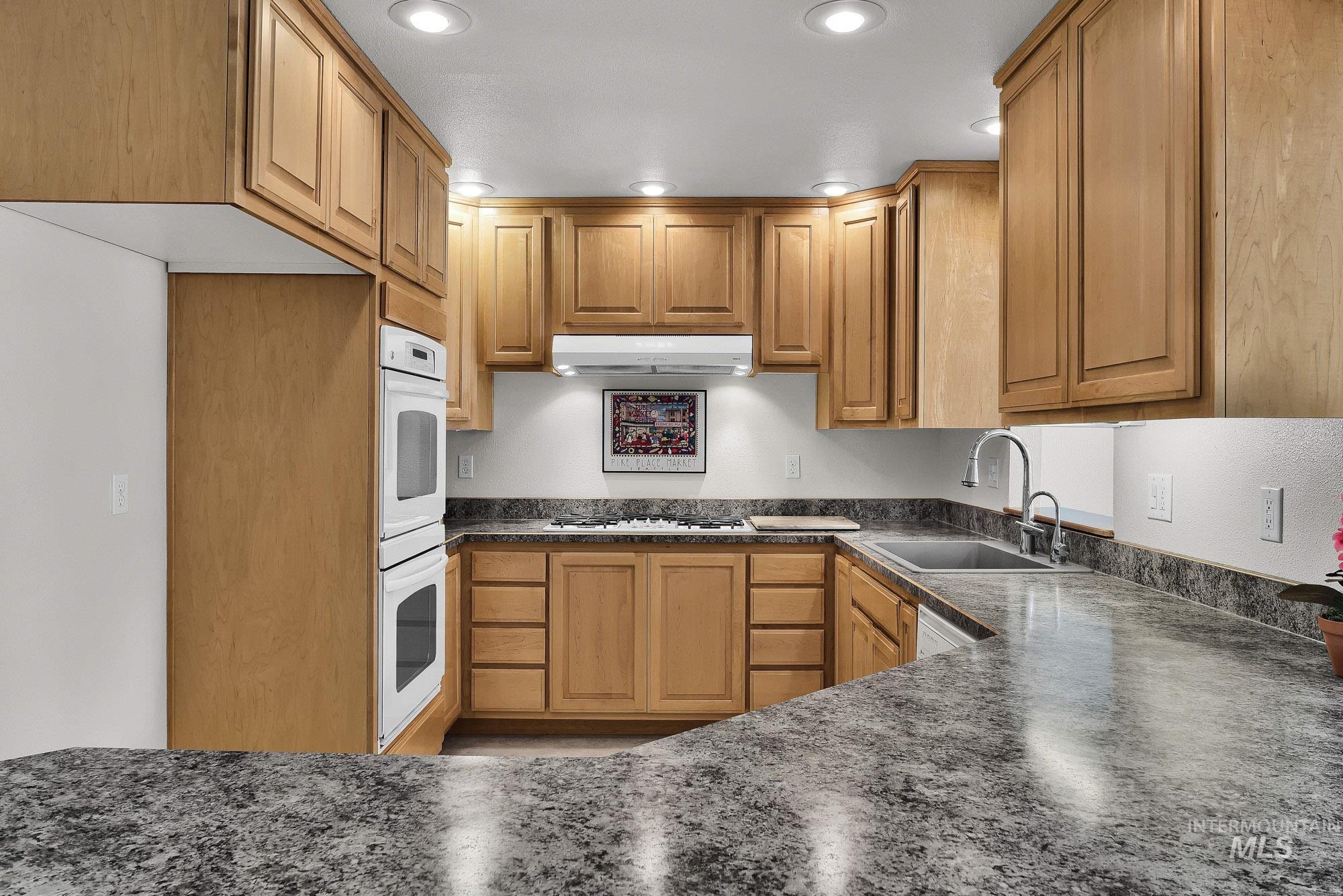 2911 S Holden Ave, Boise, Idaho 83706, 5 Bedrooms, 2 Bathrooms, Residential For Sale, Price $749,000, 98989691