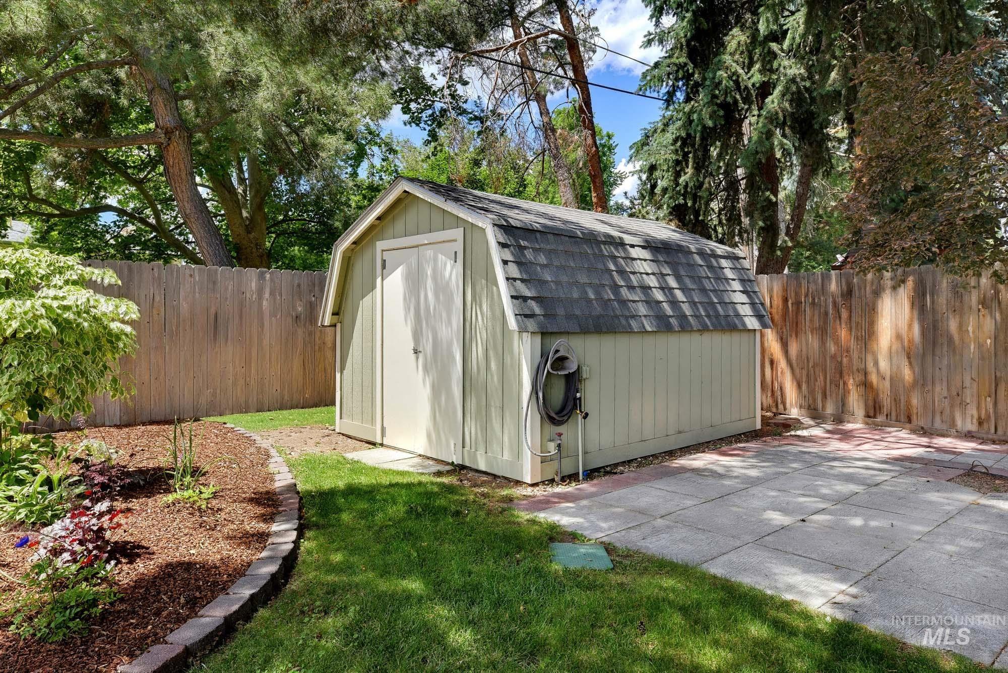 2911 S Holden Ave, Boise, Idaho 83706, 5 Bedrooms, 2 Bathrooms, Residential For Sale, Price $749,000, 98989691