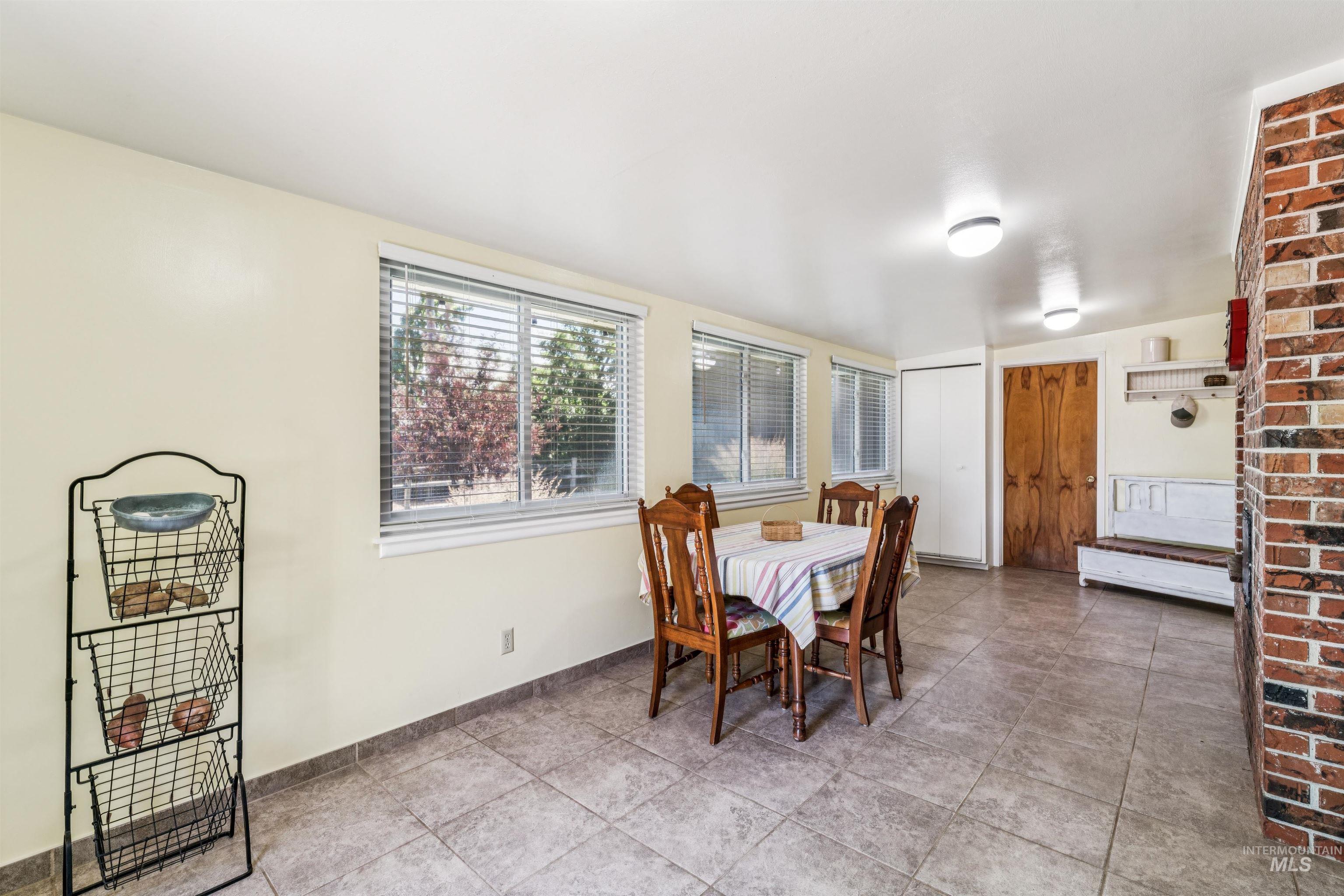 2175 E Karen Drive, Meridian, Idaho 83646, 3 Bedrooms, 2 Bathrooms, Residential For Sale, Price $934,900,MLS 98989692