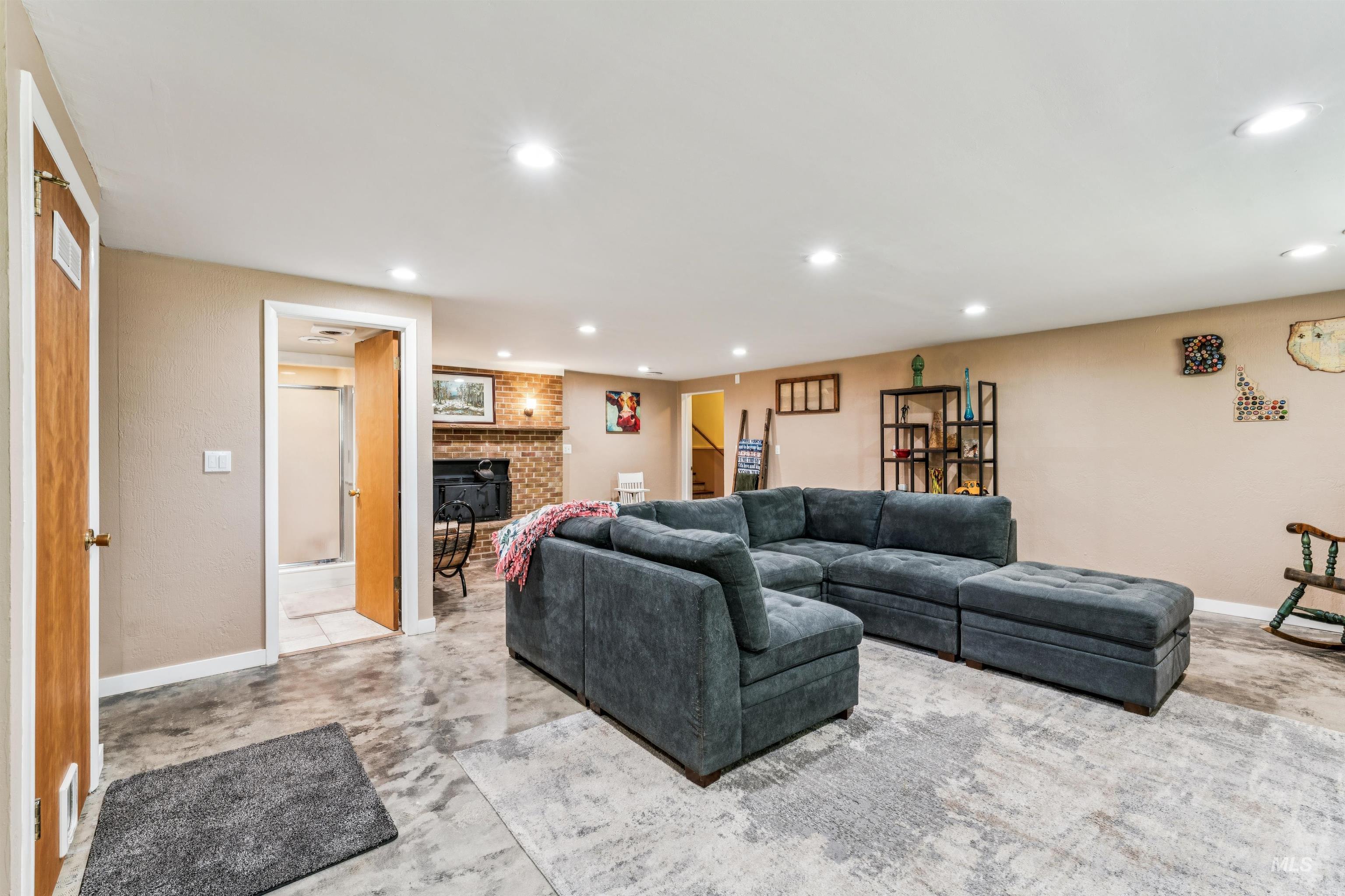 2175 E Karen Drive, Meridian, Idaho 83646, 3 Bedrooms, 2 Bathrooms, Residential For Sale, Price $934,900,MLS 98989692