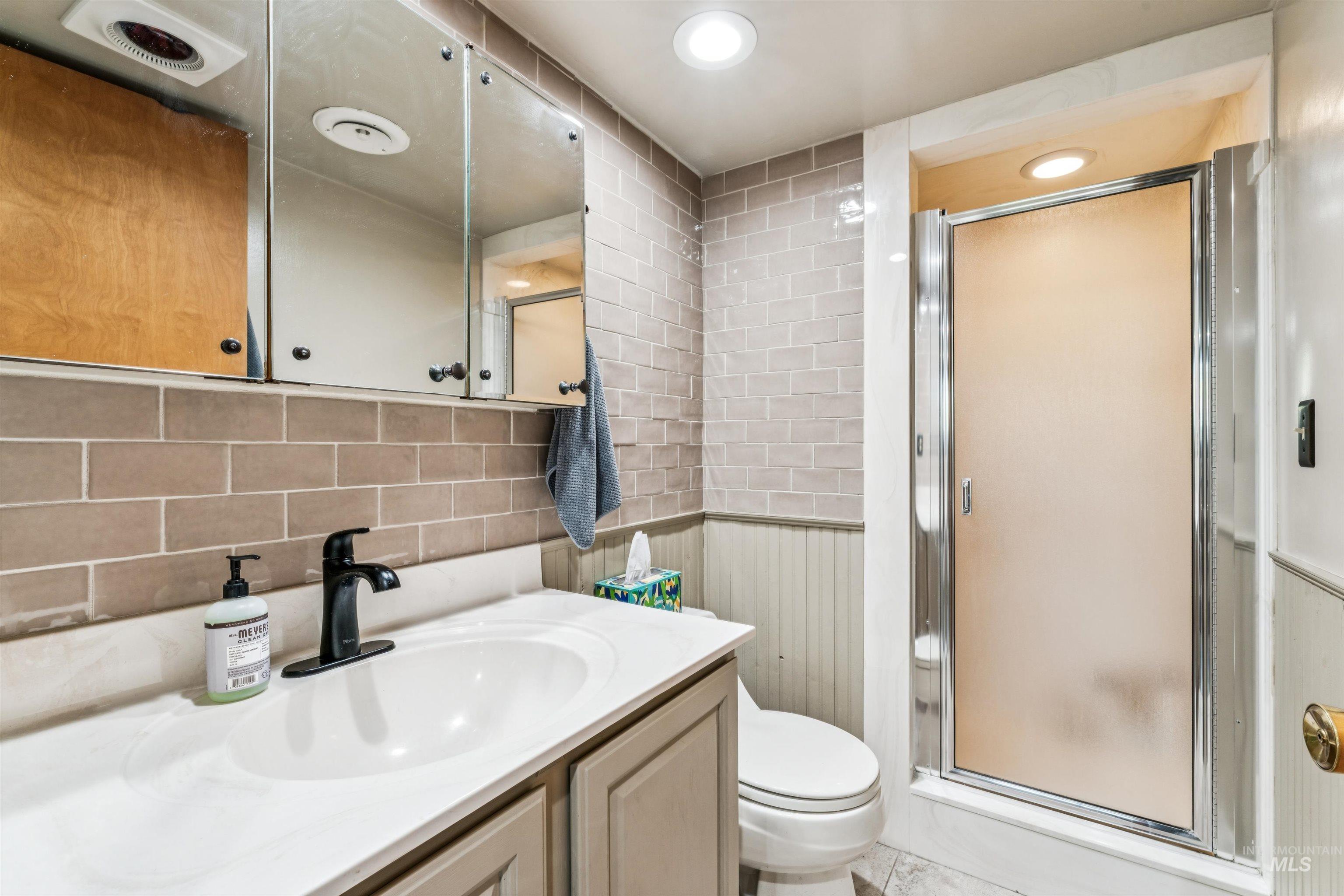 2175 E Karen Drive, Meridian, Idaho 83646, 3 Bedrooms, 2 Bathrooms, Residential For Sale, Price $934,900,MLS 98989692