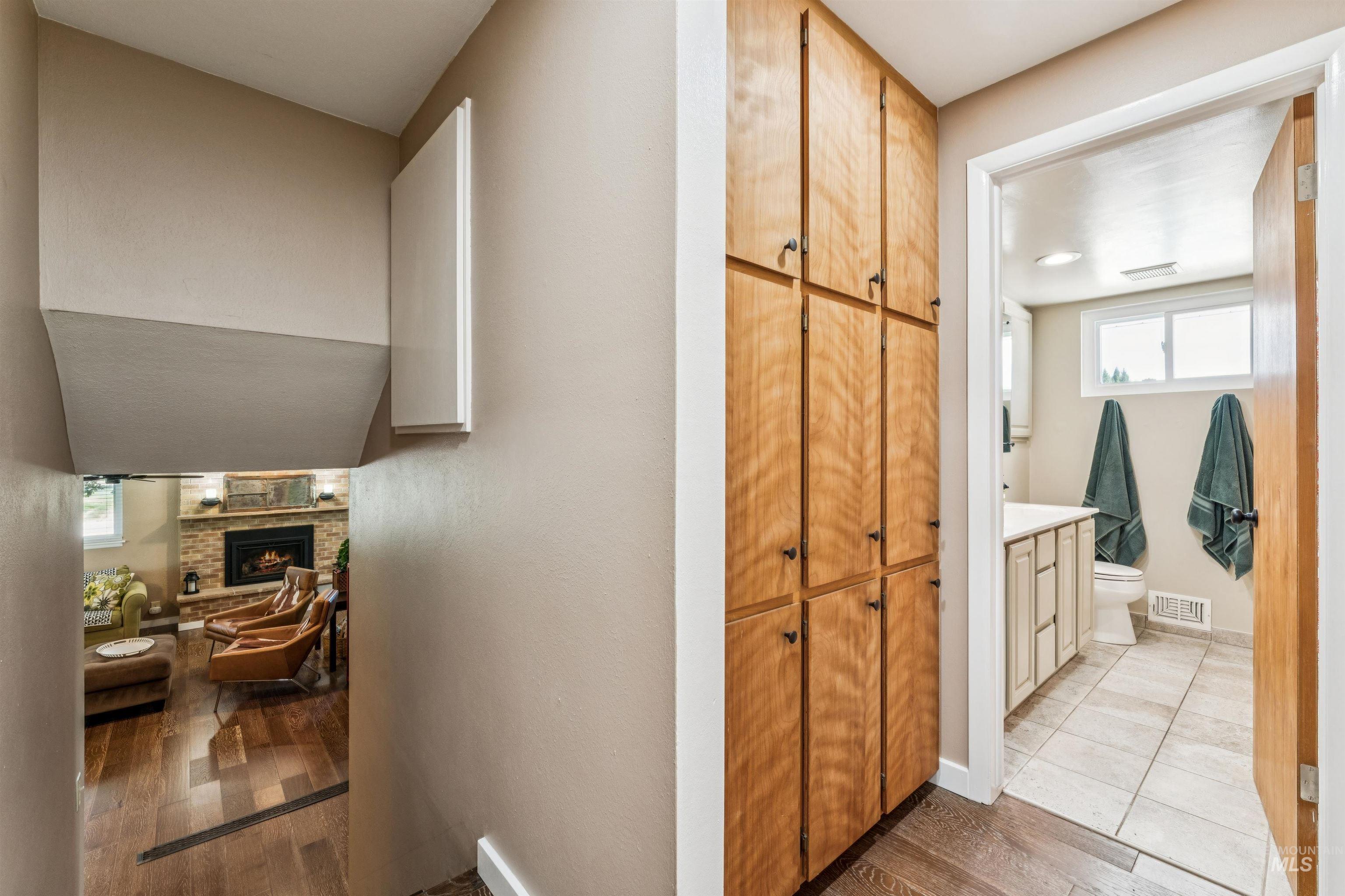 2175 E Karen Drive, Meridian, Idaho 83646, 3 Bedrooms, 2 Bathrooms, Residential For Sale, Price $934,900,MLS 98989692