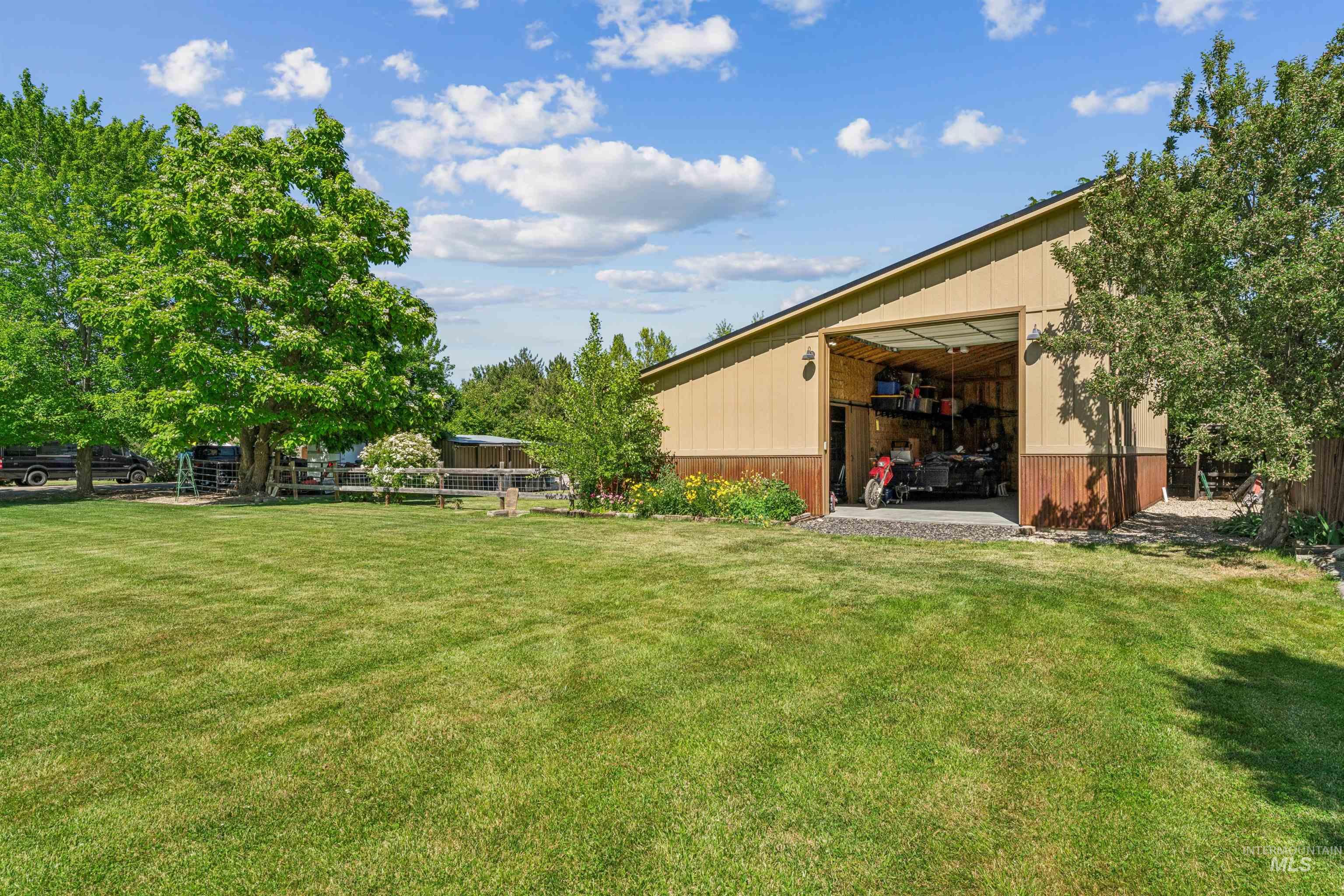 2175 E Karen Drive, Meridian, Idaho 83646, 3 Bedrooms, 2 Bathrooms, Residential For Sale, Price $934,900,MLS 98989692