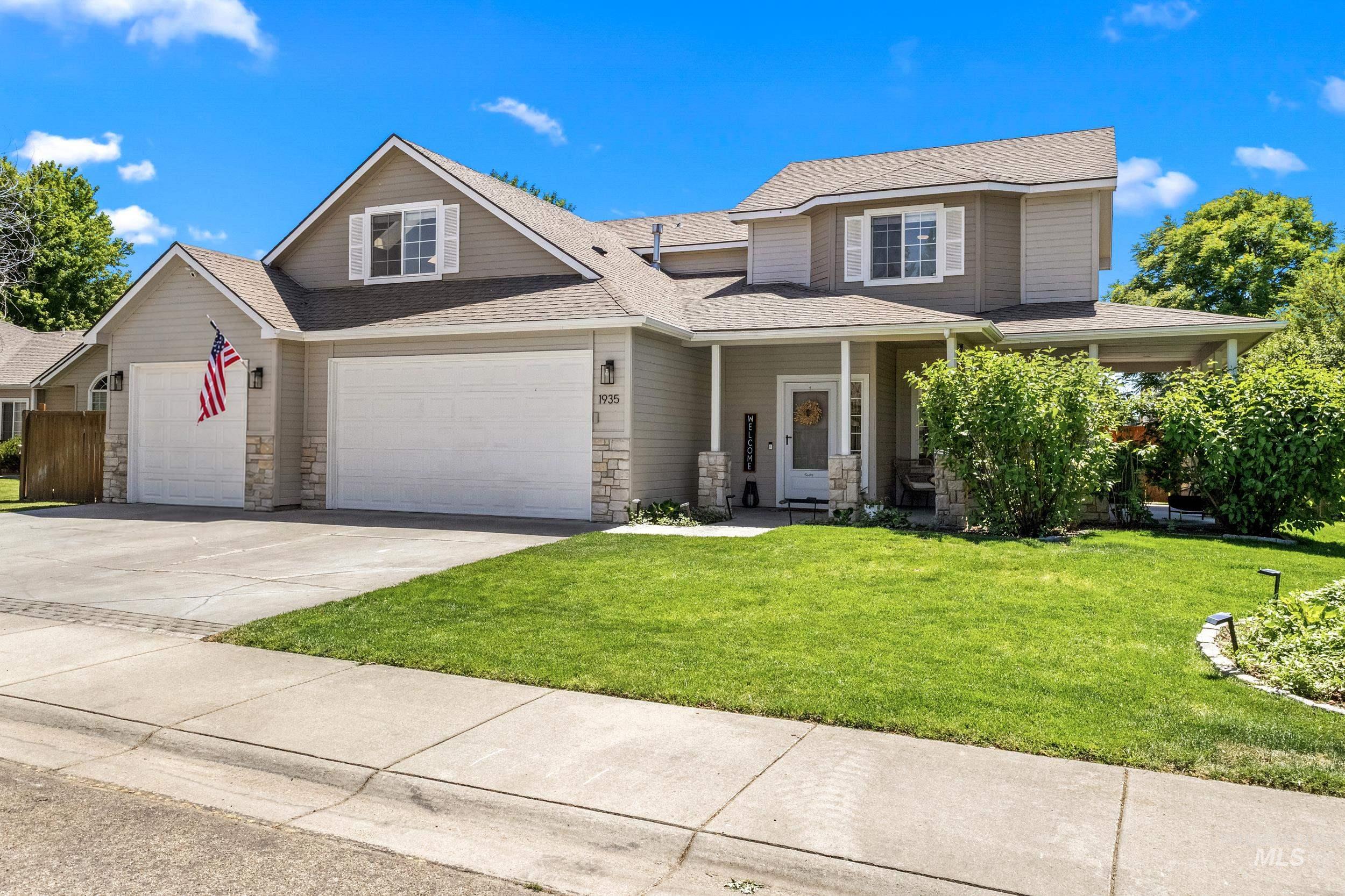 1935 W Parkstone St, Meridian, Idaho 83646, 4 Bedrooms, 2.5 Bathrooms, Residential For Sale, Price $550,000, 98989693