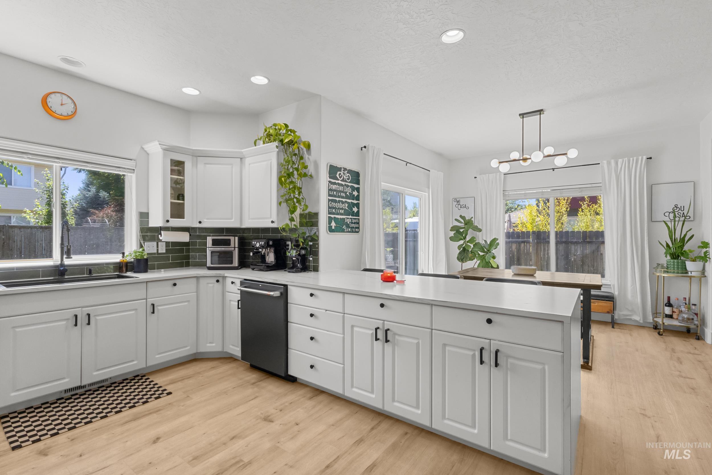 1935 W Parkstone St, Meridian, Idaho 83646, 4 Bedrooms, 2.5 Bathrooms, Residential For Sale, Price $550,000, 98989693