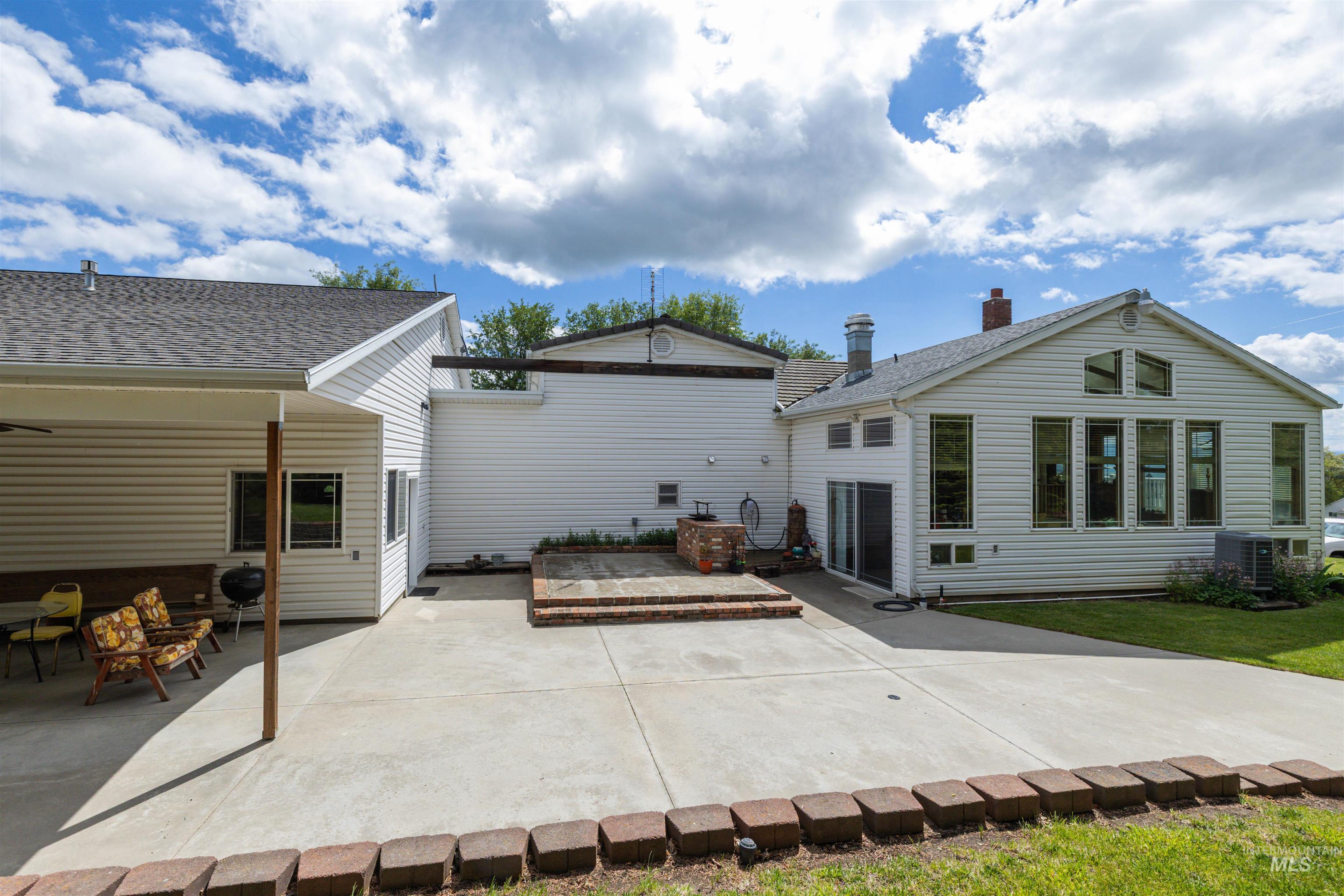802 Foster Ave, CottonWood, Idaho 83522, 5 Bedrooms, 4 Bathrooms, Residential For Sale, Price $625,000, 98989694