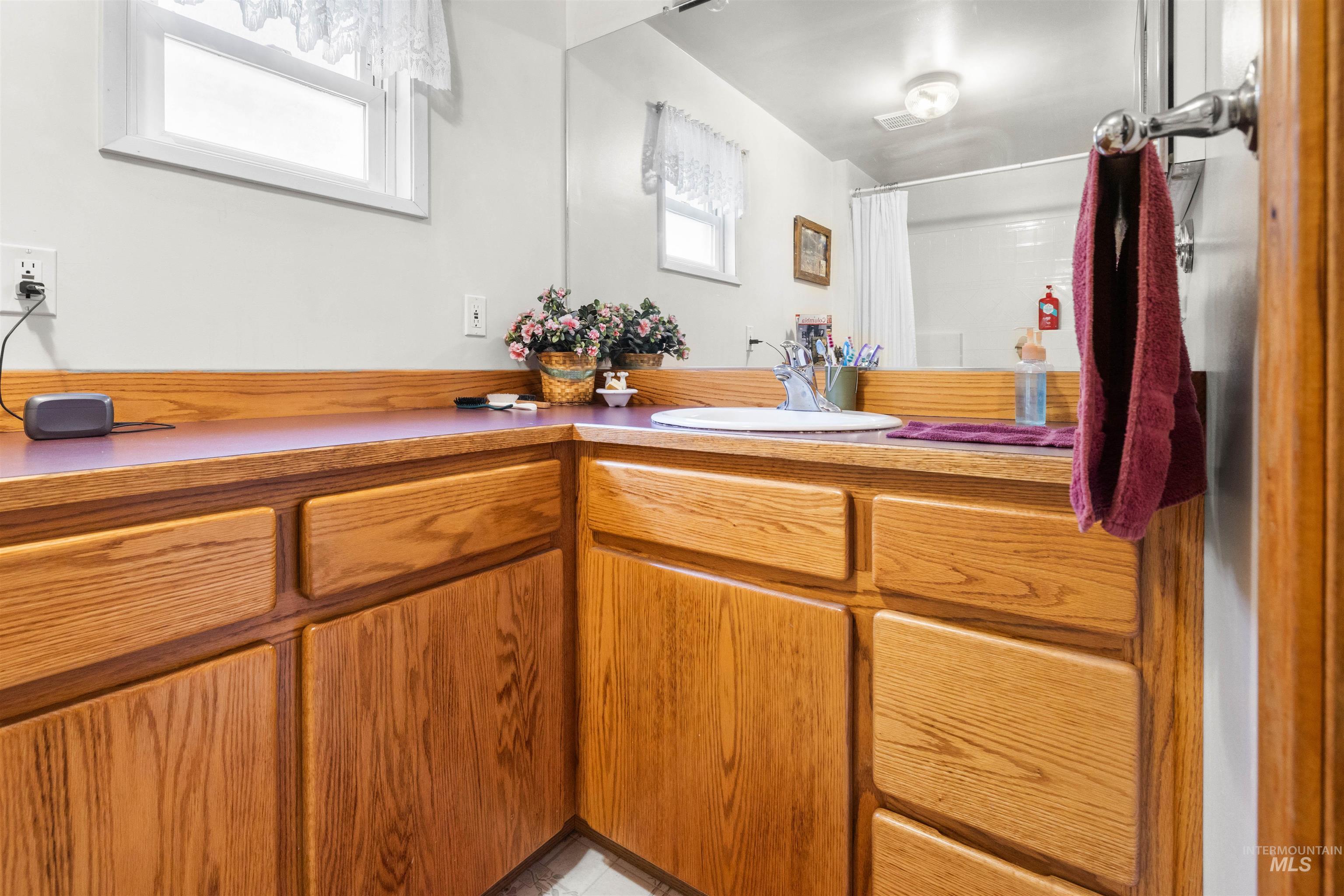 802 Foster Ave, CottonWood, Idaho 83522, 5 Bedrooms, 4 Bathrooms, Residential For Sale, Price $625,000, 98989694