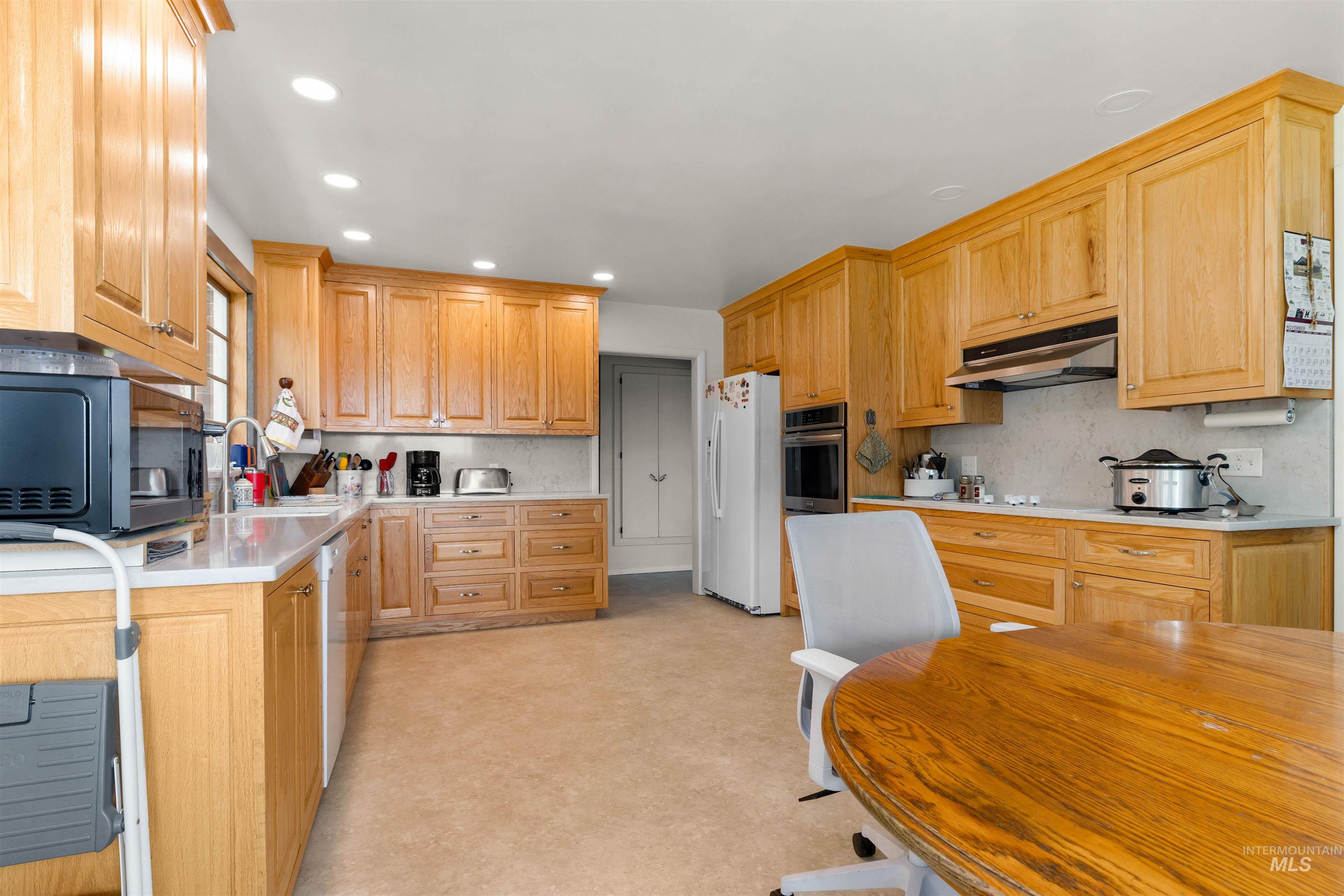 802 Foster Ave, CottonWood, Idaho 83522, 5 Bedrooms, 4 Bathrooms, Residential For Sale, Price $625,000, 98989694