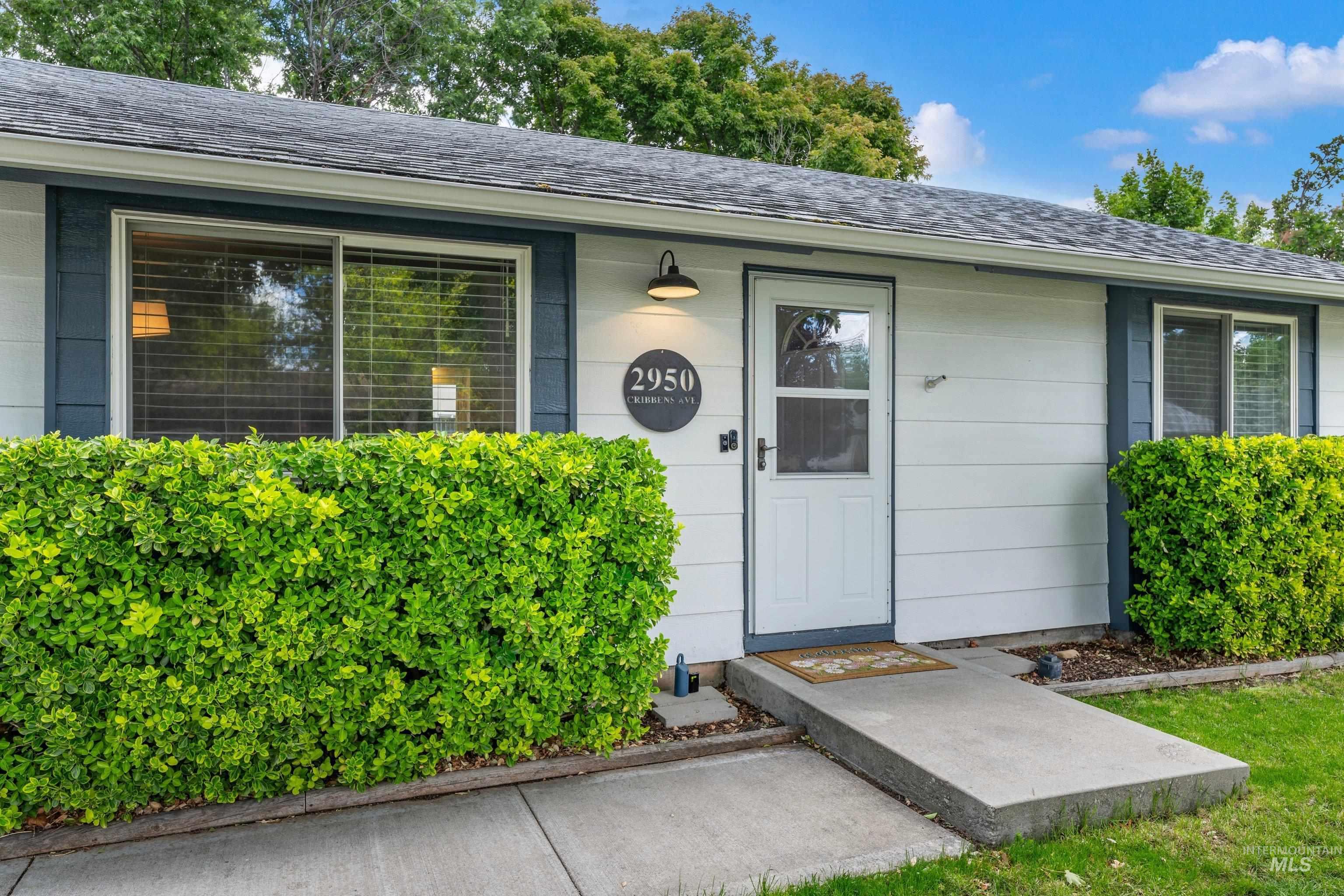 2950 N Cribbens Ave, Boise, Idaho 83713, 2 Bedrooms, 1 Bathroom, Residential For Sale, Price $300,000,MLS 98989696