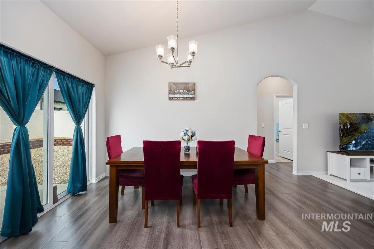 514 21st Ave E, Jerome, Idaho 83338, 3 Bedrooms, 2 Bathrooms, Residential For Sale, Price $342,000,MLS 98989697