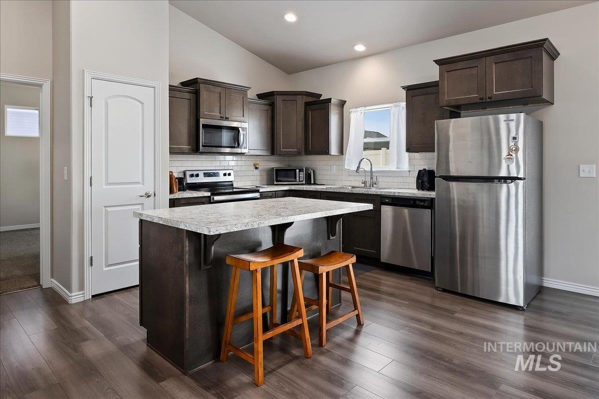 514 21st Ave E, Jerome, Idaho 83338, 3 Bedrooms, 2 Bathrooms, Residential For Sale, Price $342,000,MLS 98989697