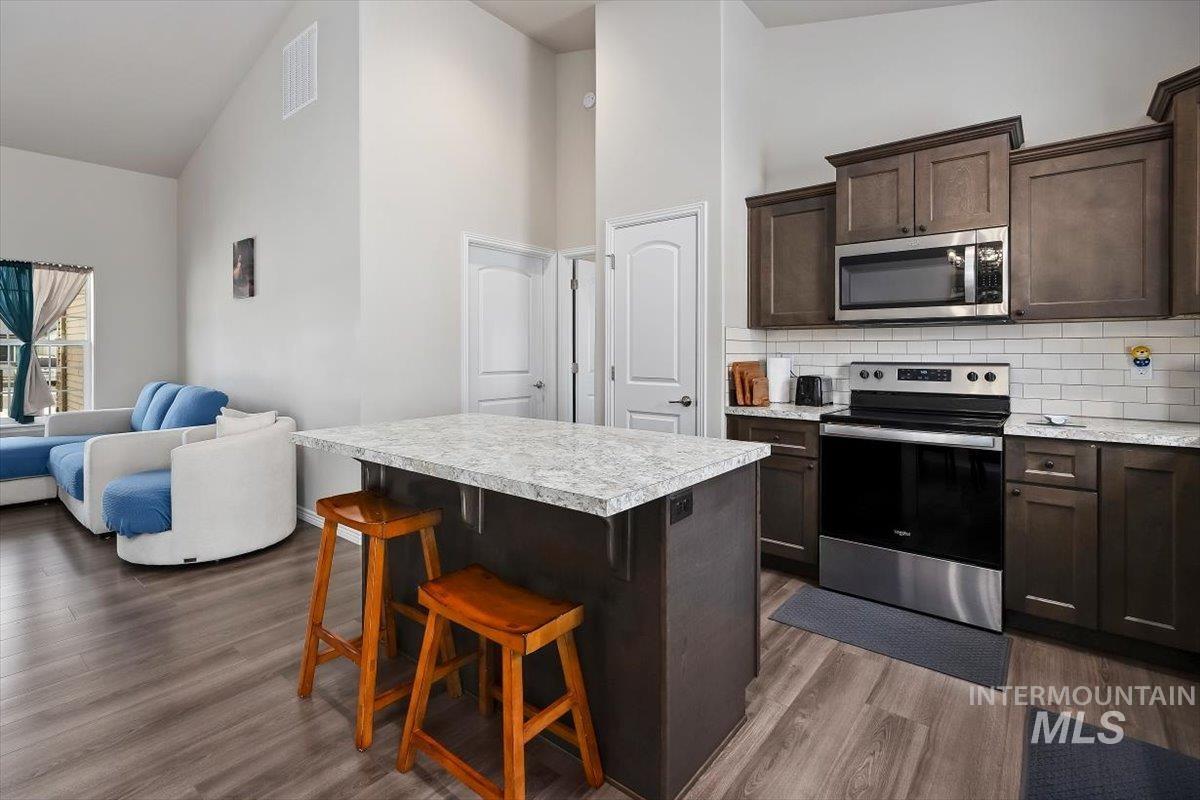 514 21st Ave E, Jerome, Idaho 83338, 3 Bedrooms, 2 Bathrooms, Residential For Sale, Price $342,000,MLS 98989697