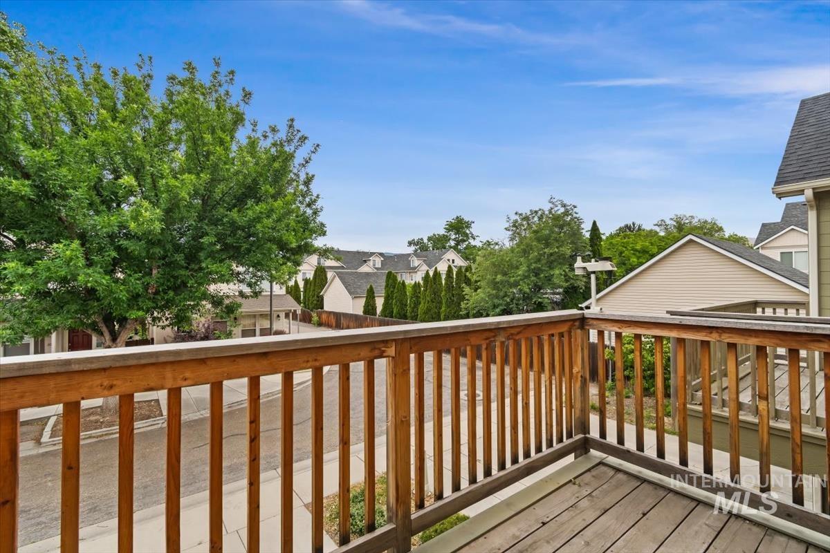 326 W Highland St, Boise, Idaho 83706-3924, 3 Bedrooms, 3.5 Bathrooms, Residential For Sale, Price $665,000,MLS 98989698