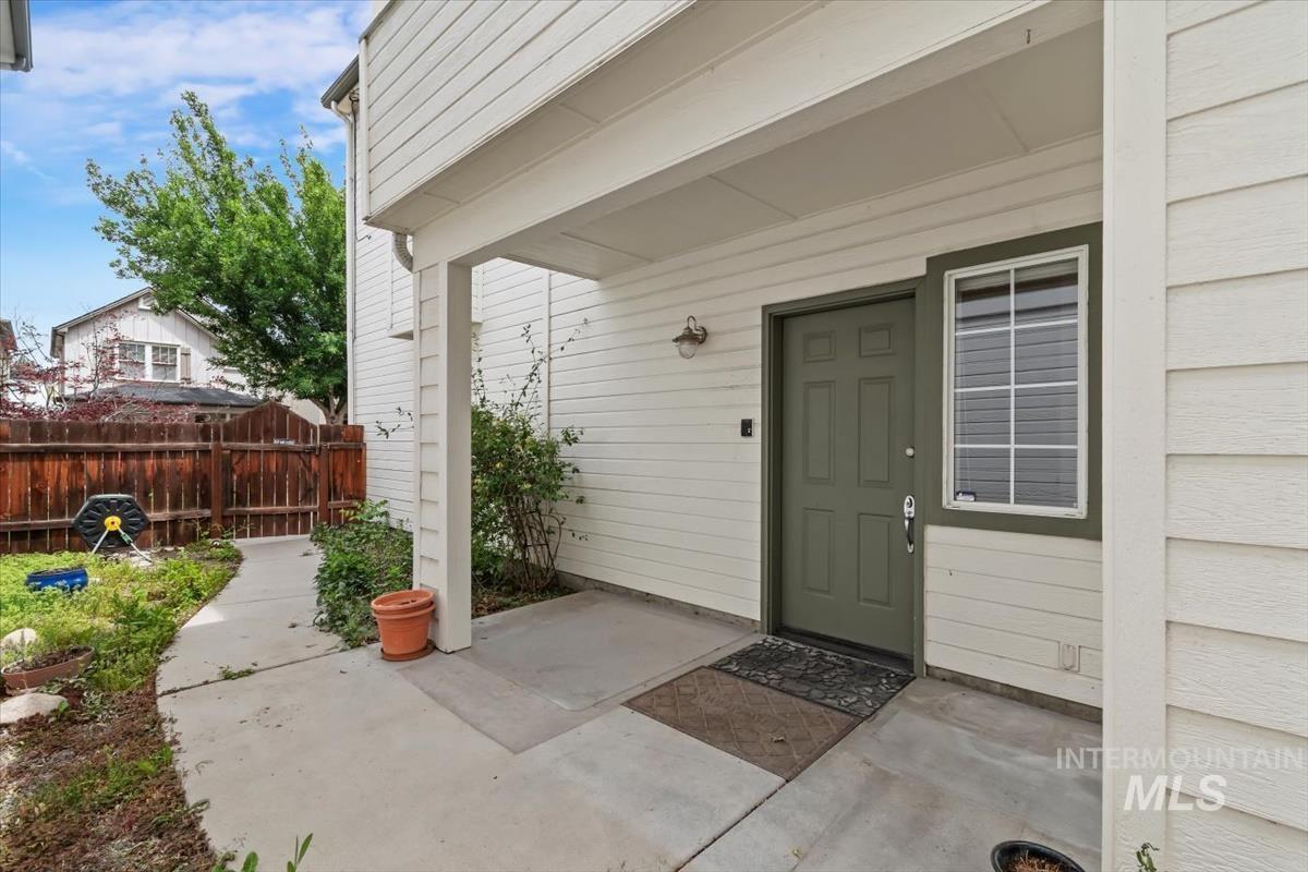326 W Highland St, Boise, Idaho 83706-3924, 3 Bedrooms, 3.5 Bathrooms, Residential For Sale, Price $665,000,MLS 98989698