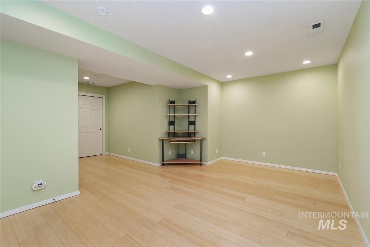 326 W Highland St, Boise, Idaho 83706-3924, 3 Bedrooms, 3.5 Bathrooms, Residential For Sale, Price $665,000,MLS 98989698
