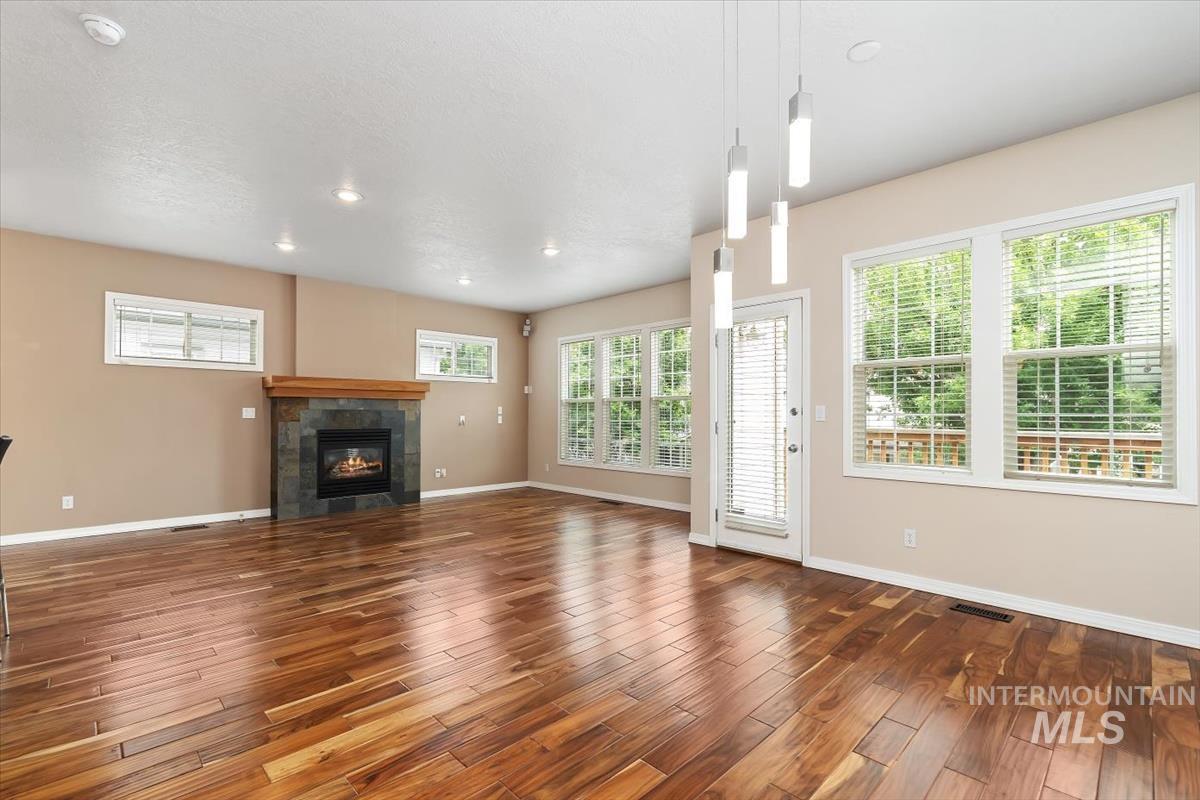 326 W Highland St, Boise, Idaho 83706-3924, 3 Bedrooms, 3.5 Bathrooms, Residential For Sale, Price $665,000,MLS 98989698