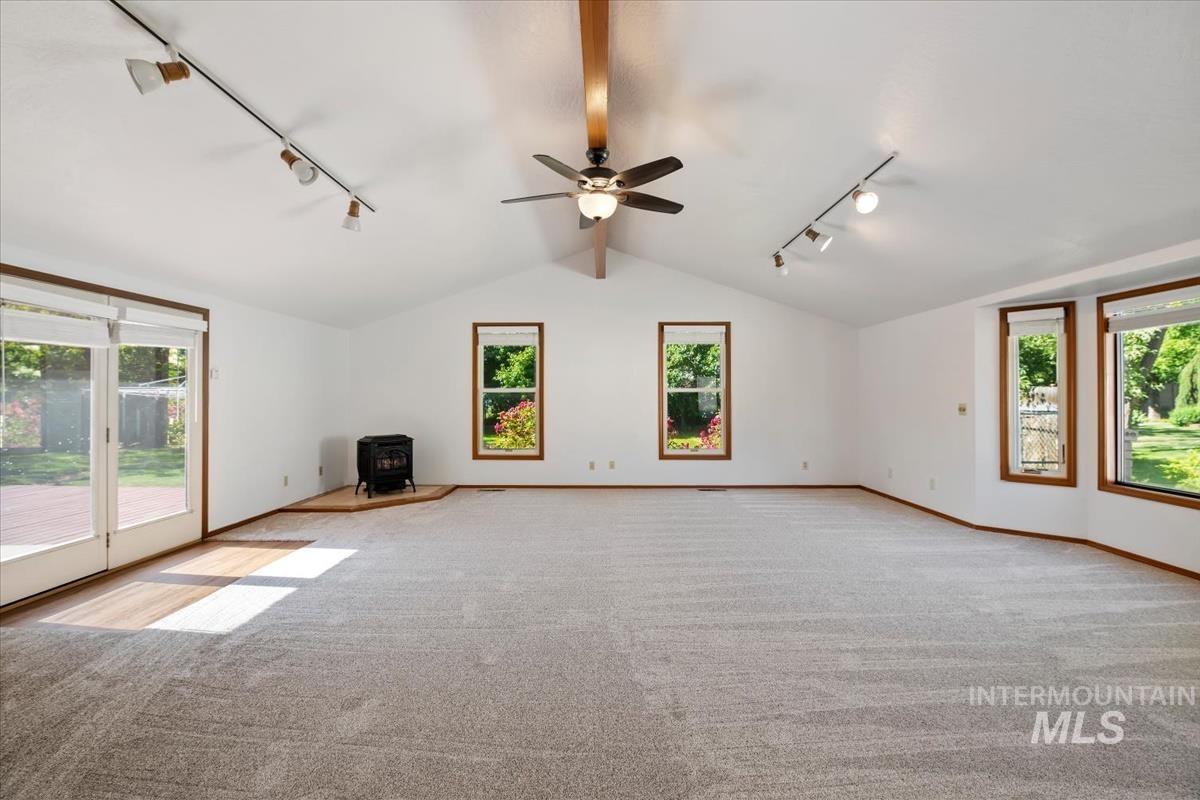 14961 Eagle Dr, Caldwell, Idaho 83607-7657, 3 Bedrooms, 2 Bathrooms, Residential For Sale, Price $489,900, 98989706