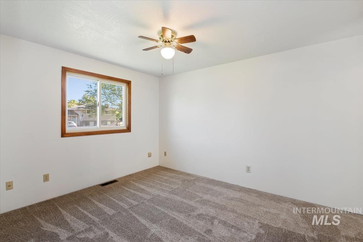 14961 Eagle Dr, Caldwell, Idaho 83607-7657, 3 Bedrooms, 2 Bathrooms, Residential For Sale, Price $489,900, 98989706