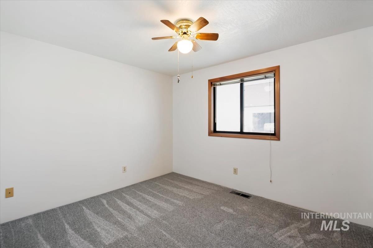 14961 Eagle Dr, Caldwell, Idaho 83607-7657, 3 Bedrooms, 2 Bathrooms, Residential For Sale, Price $489,900, 98989706