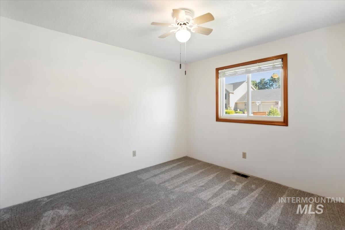 14961 Eagle Dr, Caldwell, Idaho 83607-7657, 3 Bedrooms, 2 Bathrooms, Residential For Sale, Price $489,900, 98989706