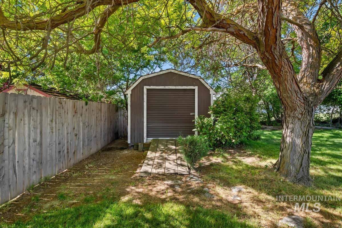 14961 Eagle Dr, Caldwell, Idaho 83607-7657, 3 Bedrooms, 2 Bathrooms, Residential For Sale, Price $489,900, 98989706