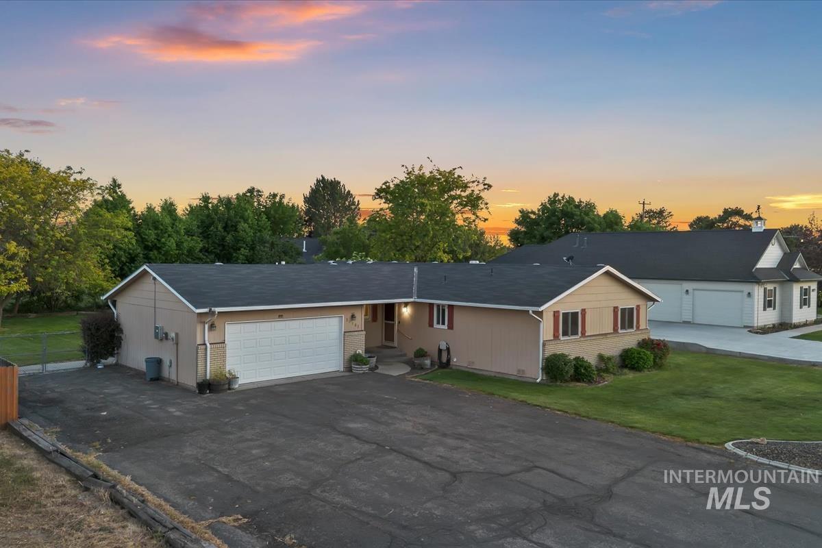 14961 Eagle Dr, Caldwell, Idaho 83607-7657, 3 Bedrooms, 2 Bathrooms, Residential For Sale, Price $489,900, 98989706