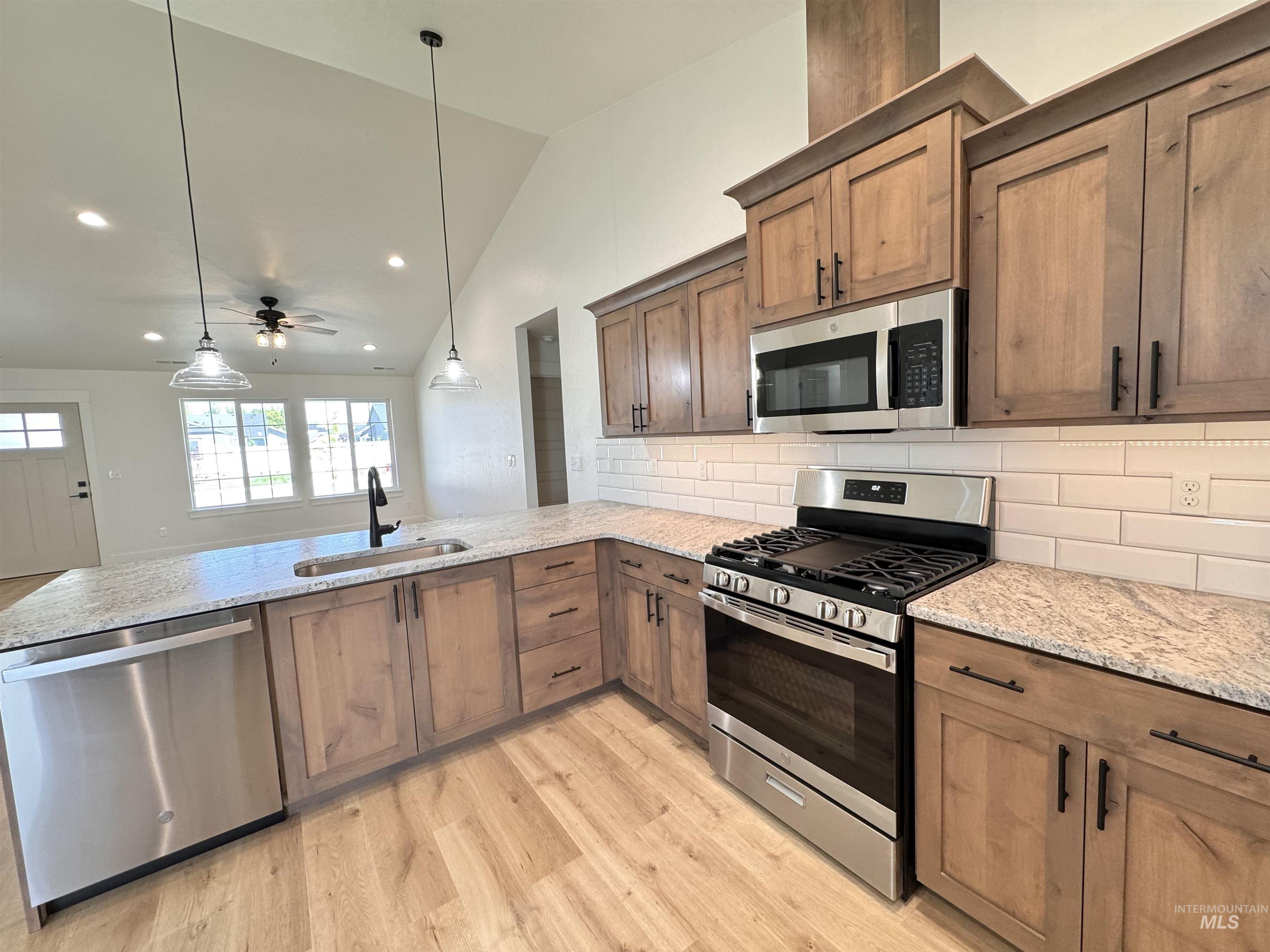 2640 Cypress Point Ave, Payette, Idaho 83661, 3 Bedrooms, 2 Bathrooms, Rental For Rent, Price $2,195,MLS 98989710
