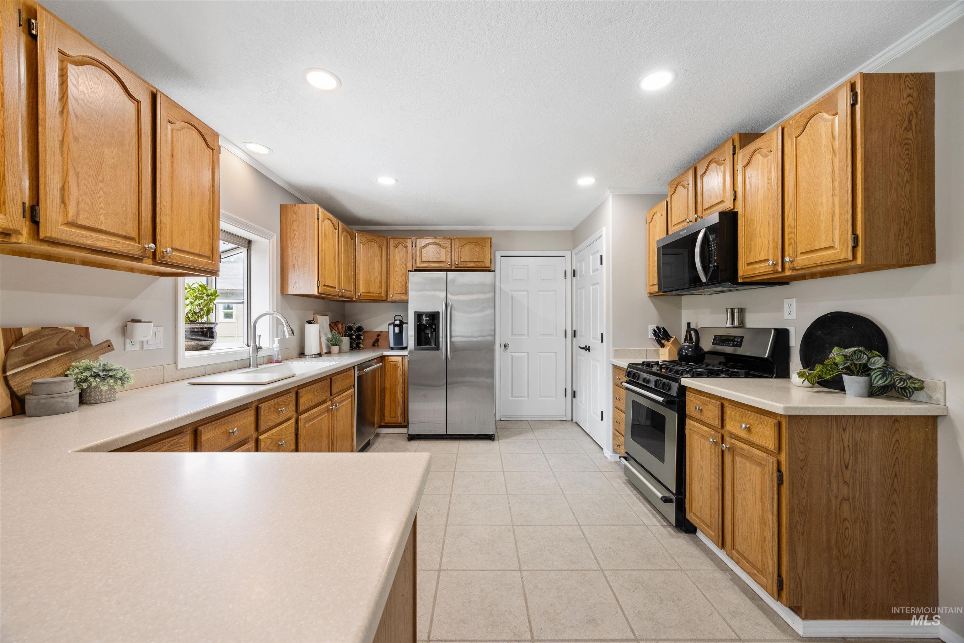 7205 W Sorenson Dr., Boise, Idaho 83709, 4 Bedrooms, 3 Bathrooms, Residential For Sale, Price $950,000,MLS 98989711