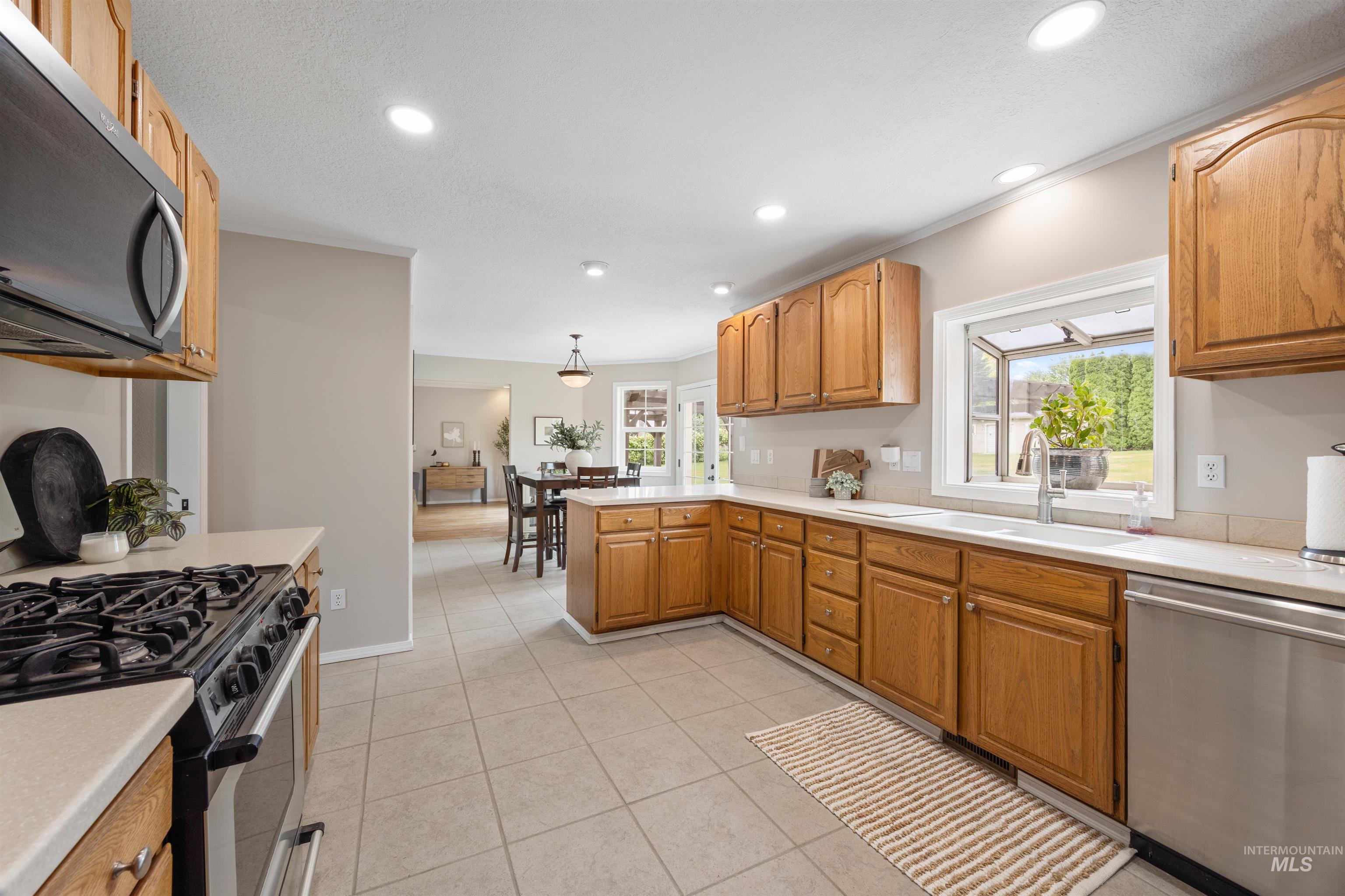 7205 W Sorenson Dr., Boise, Idaho 83709, 4 Bedrooms, 3 Bathrooms, Residential For Sale, Price $950,000,MLS 98989711