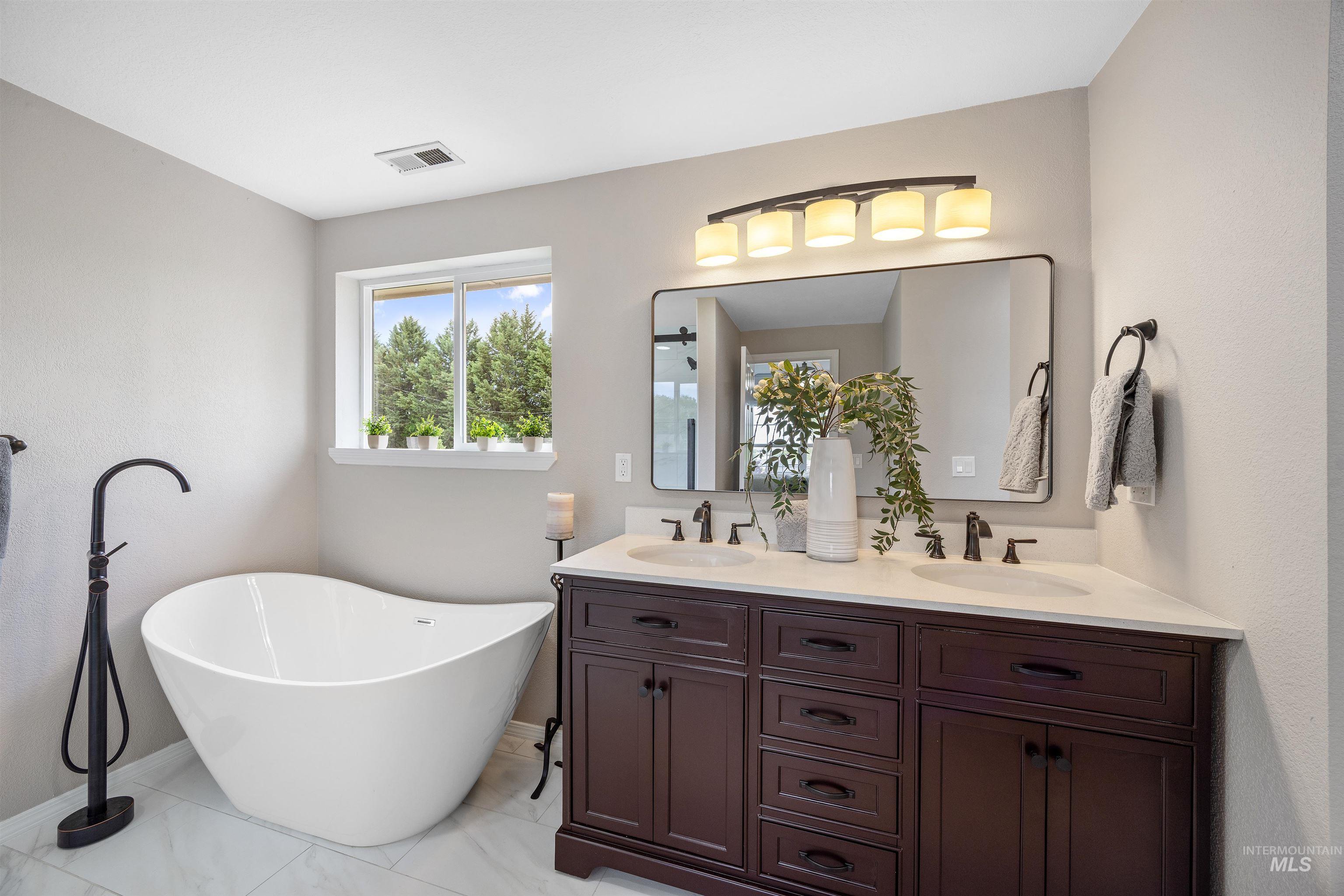7205 W Sorenson Dr., Boise, Idaho 83709, 4 Bedrooms, 3 Bathrooms, Residential For Sale, Price $950,000,MLS 98989711