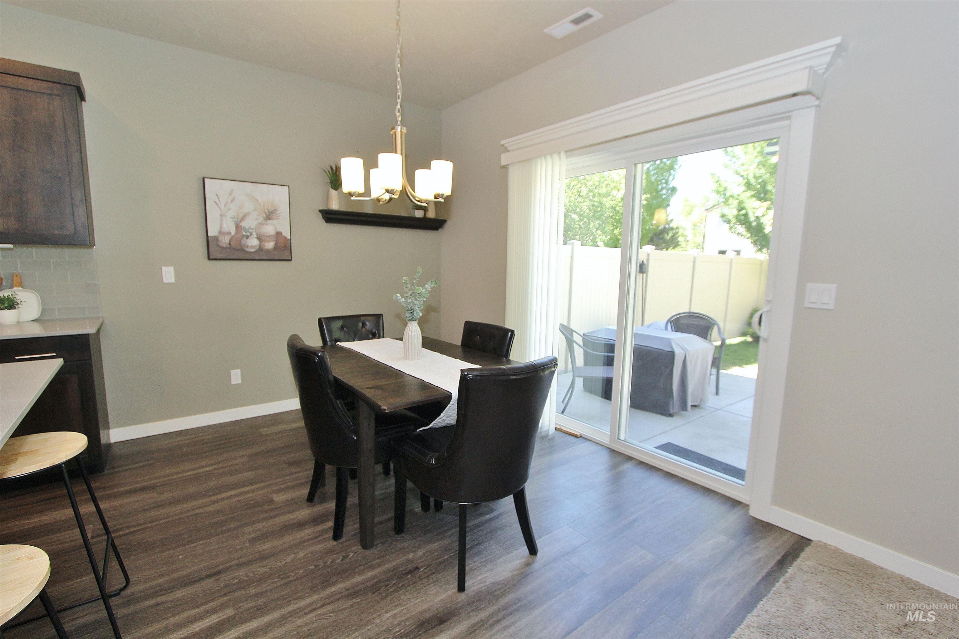 3082 E Ionia Ct, Meridian, Idaho 83642, 3 Bedrooms, 2.5 Bathrooms, Residential For Sale, Price $430,000,MLS 98989714