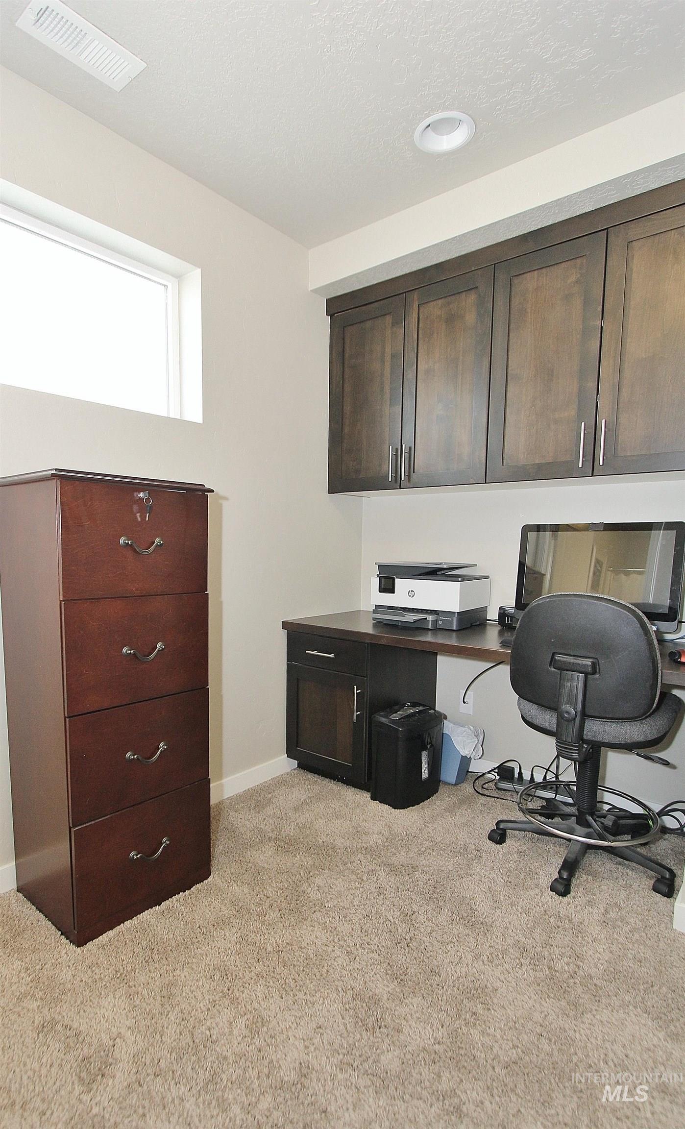 3082 E Ionia Ct, Meridian, Idaho 83642, 3 Bedrooms, 2.5 Bathrooms, Residential For Sale, Price $430,000,MLS 98989714
