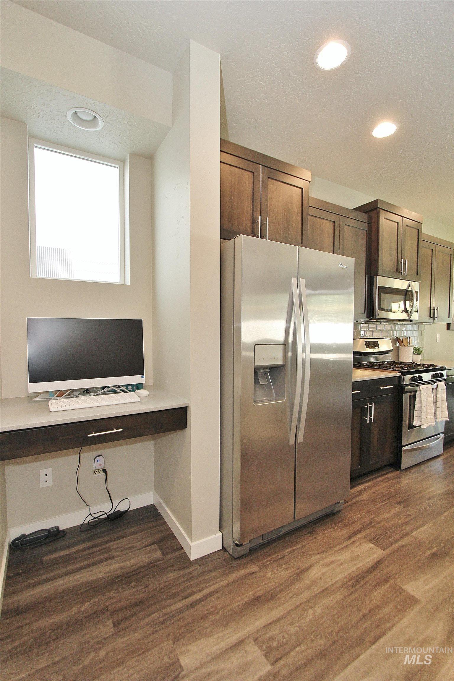 3082 E Ionia Ct, Meridian, Idaho 83642, 3 Bedrooms, 2.5 Bathrooms, Residential For Sale, Price $430,000,MLS 98989714