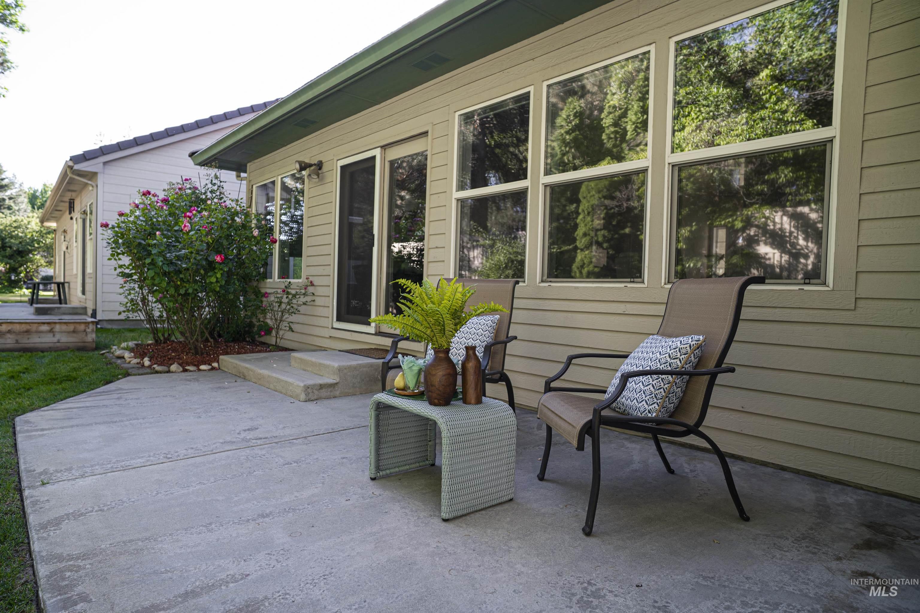 3571 N Rock Creek Ln, Garden City, Idaho 83703, 3 Bedrooms, 2 Bathrooms, Residential For Sale, Price $639,900,MLS 98989715