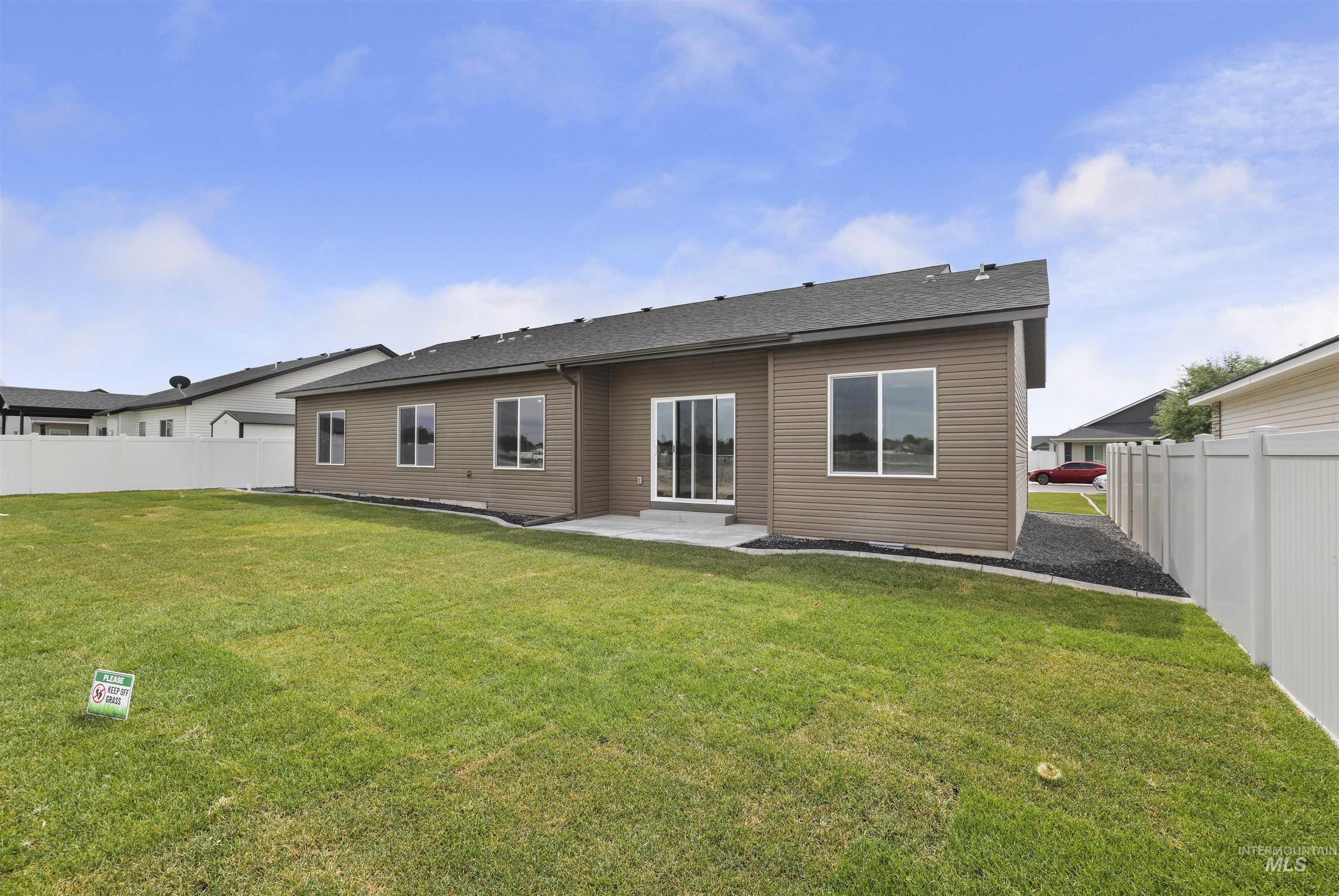 1449 Golden Pheasant Dr, Twin Falls, Idaho 83301, 4 Bedrooms, 3 Bathrooms, Residential For Sale, Price $475,900,MLS 98989717
