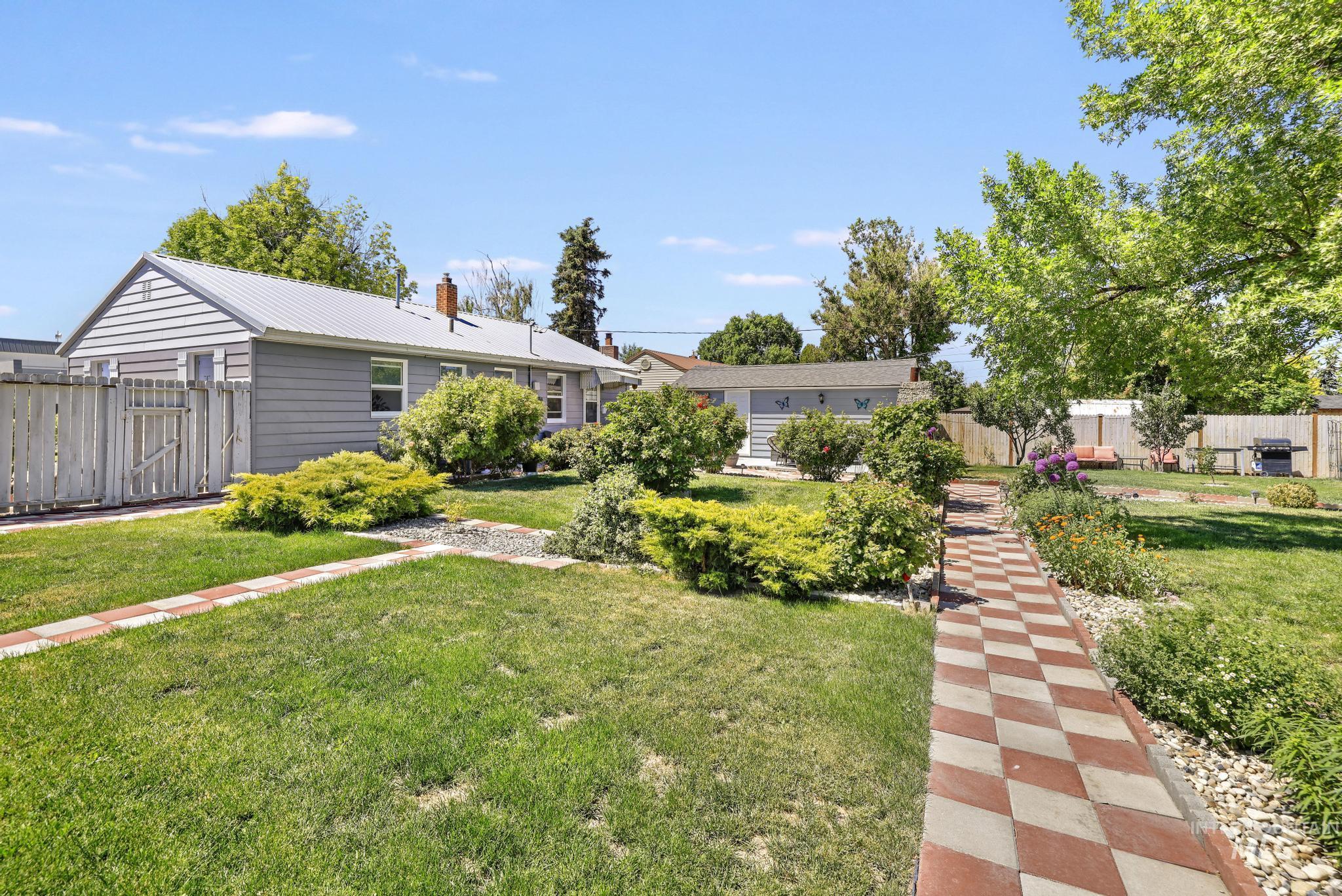 548 Fillmore Street, Twin Falls, Idaho 83301, 3 Bedrooms, 1.5 Bathrooms, Residential For Sale, Price $315,000,MLS 98989718
