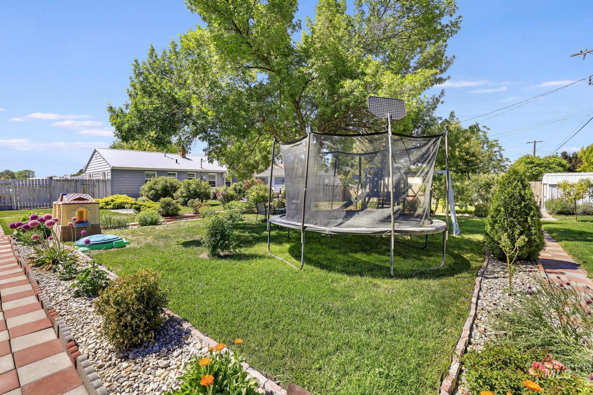 548 Fillmore Street, Twin Falls, Idaho 83301, 3 Bedrooms, 1.5 Bathrooms, Residential For Sale, Price $315,000,MLS 98989718