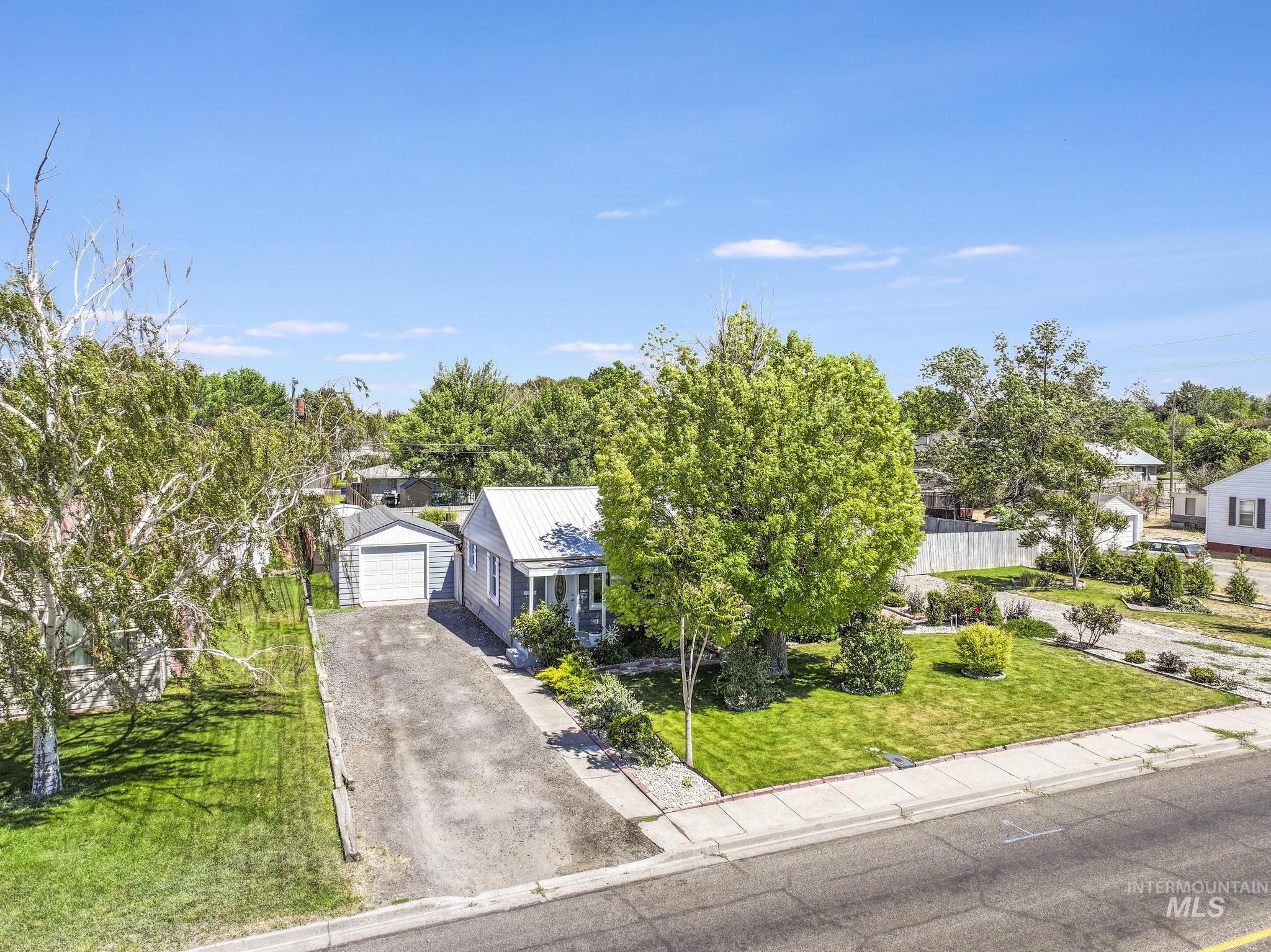 548 Fillmore Street, Twin Falls, Idaho 83301, 3 Bedrooms, 1.5 Bathrooms, Residential For Sale, Price $315,000,MLS 98989718