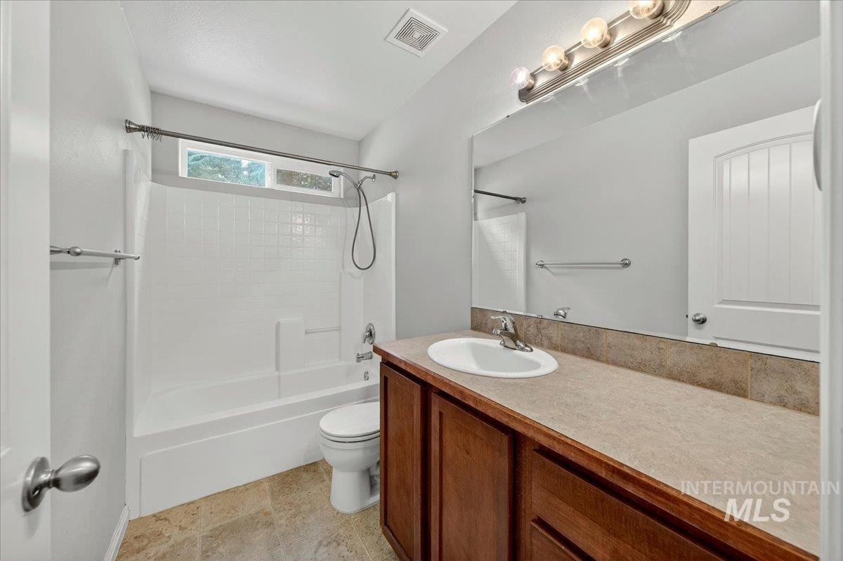 1632 W Boise St, Kuna, Idaho 83634, 3 Bedrooms, 2 Bathrooms, Residential For Sale, Price $414,999,MLS 98989722