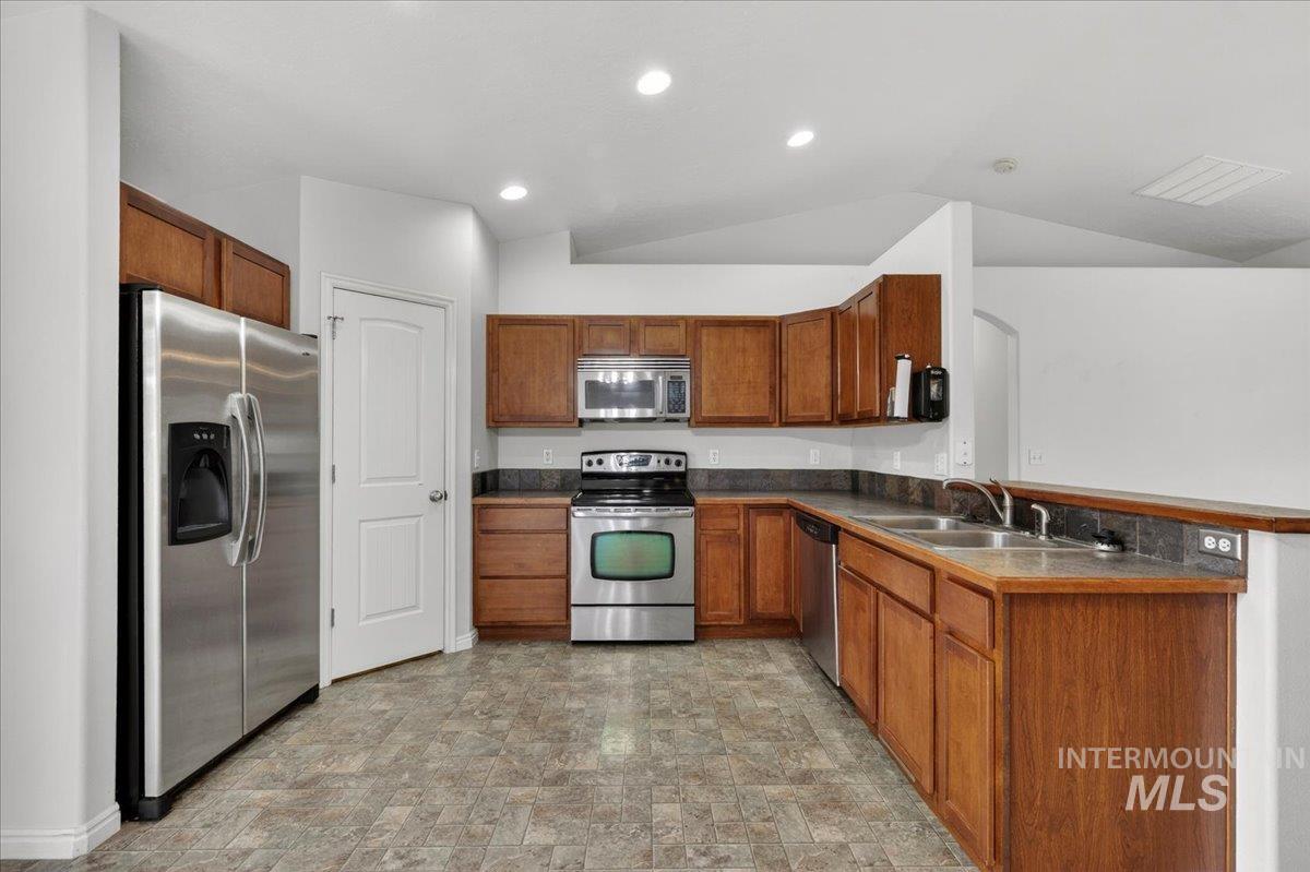1632 W Boise St, Kuna, Idaho 83634, 3 Bedrooms, 2 Bathrooms, Residential For Sale, Price $414,999,MLS 98989722