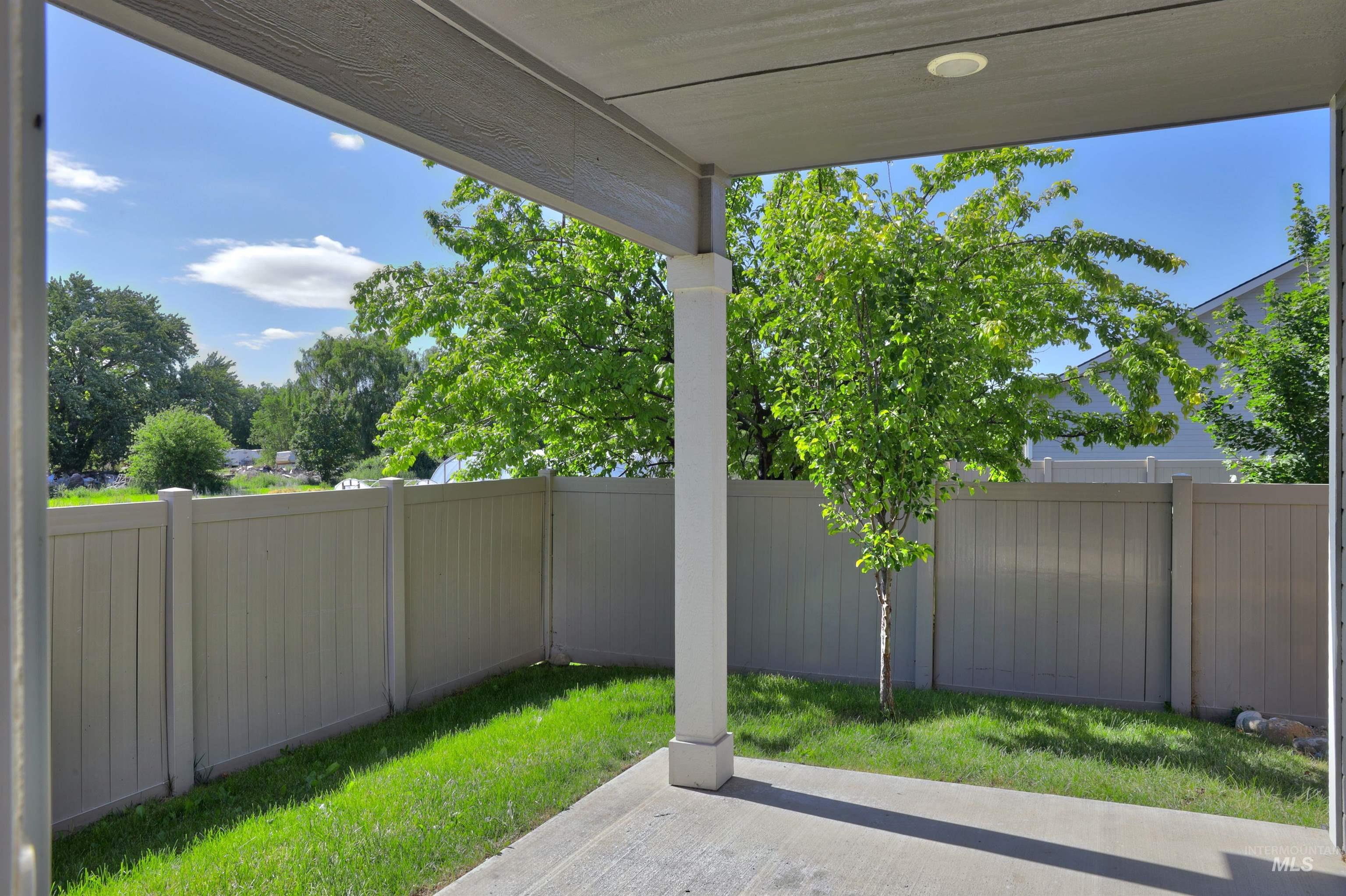 844 N Baldner Point, Nampa, Idaho 83651, 3 Bedrooms, 2 Bathrooms, Residential For Sale, Price $345,000,MLS 98989726