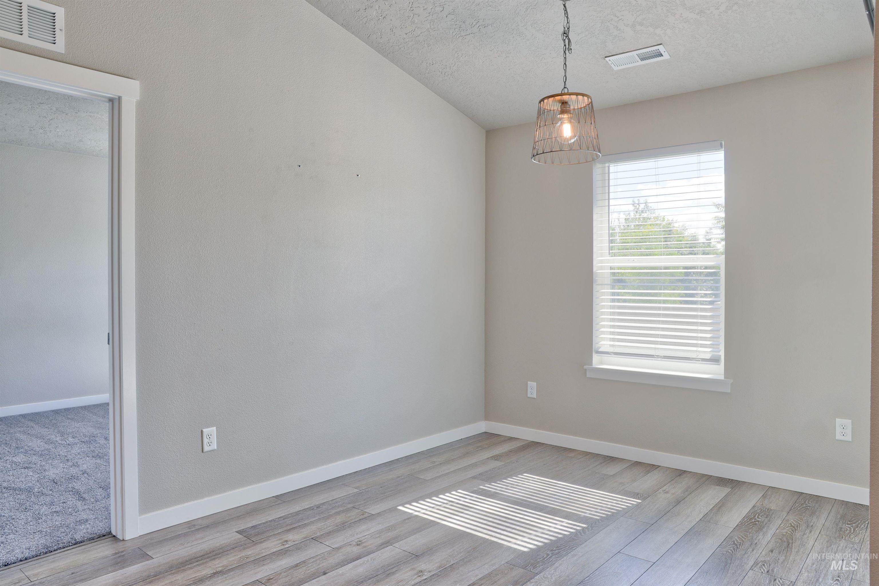 844 N Baldner Point, Nampa, Idaho 83651, 3 Bedrooms, 2 Bathrooms, Residential For Sale, Price $345,000,MLS 98989726