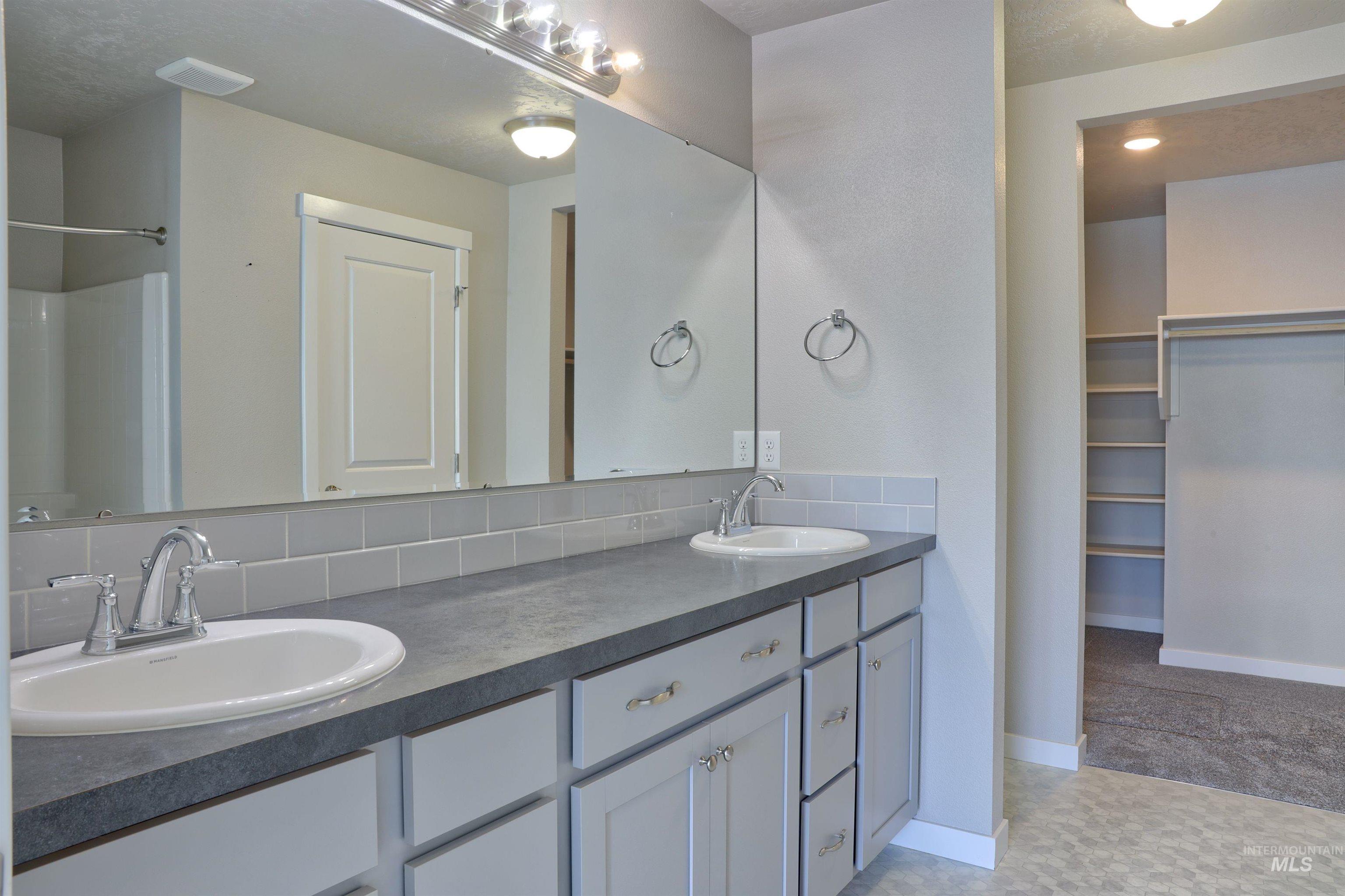 844 N Baldner Point, Nampa, Idaho 83651, 3 Bedrooms, 2 Bathrooms, Residential For Sale, Price $345,000,MLS 98989726