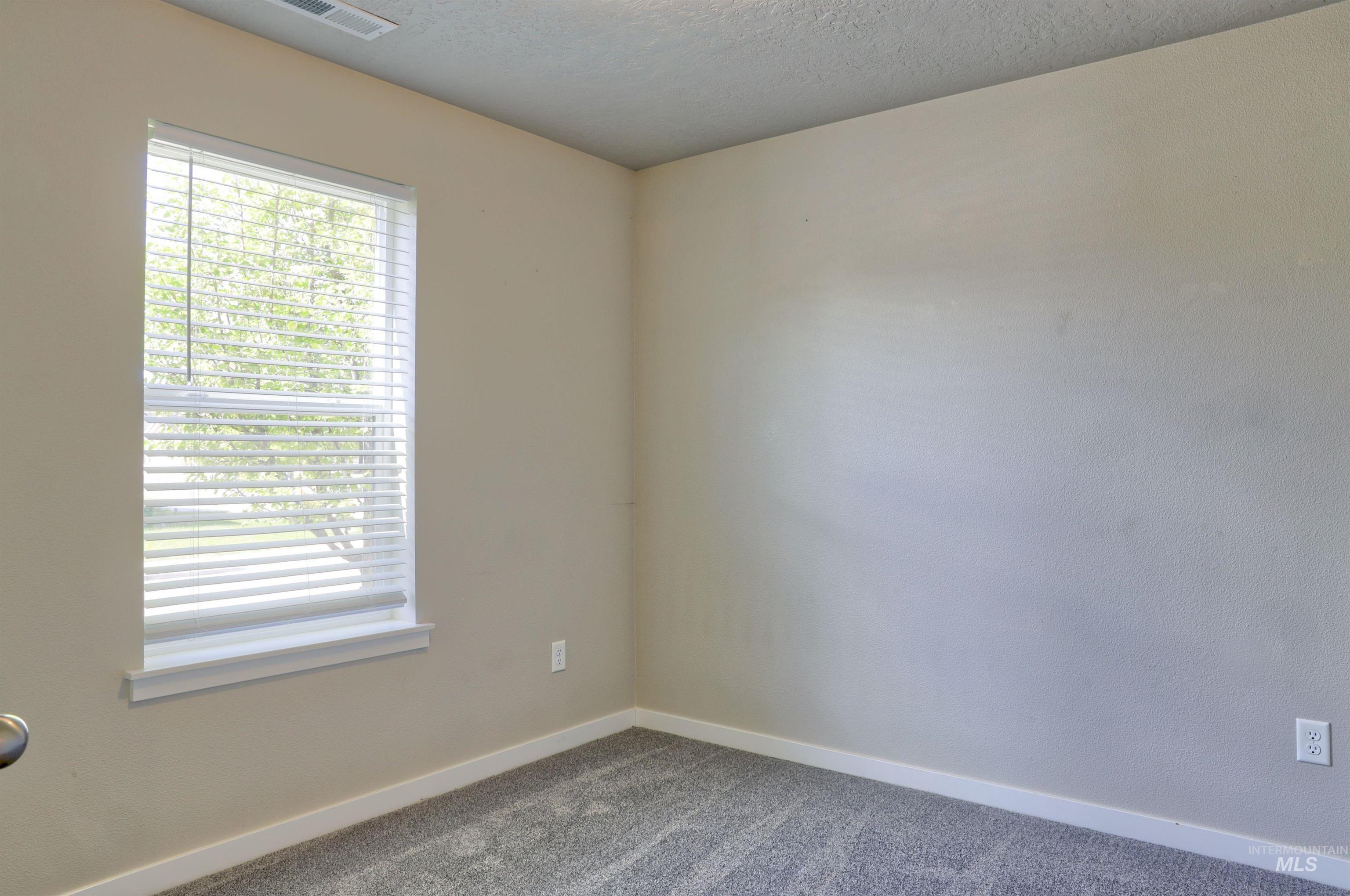 844 N Baldner Point, Nampa, Idaho 83651, 3 Bedrooms, 2 Bathrooms, Residential For Sale, Price $345,000,MLS 98989726