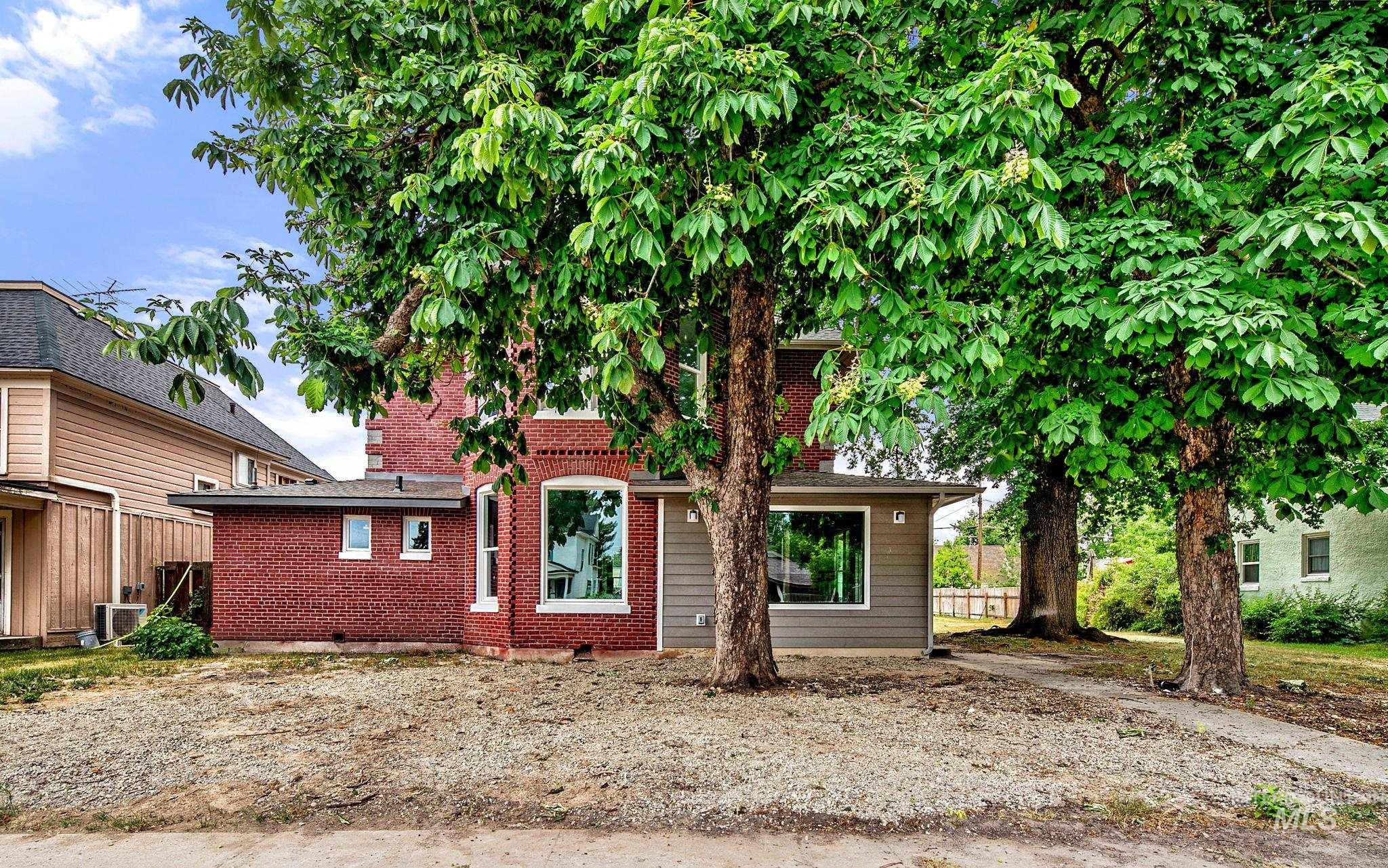 1122 1st Avenue South, Payette, Idaho 83661, 5 Bedrooms, 3 Bathrooms, Residential For Sale, Price $599,900,MLS 98989727