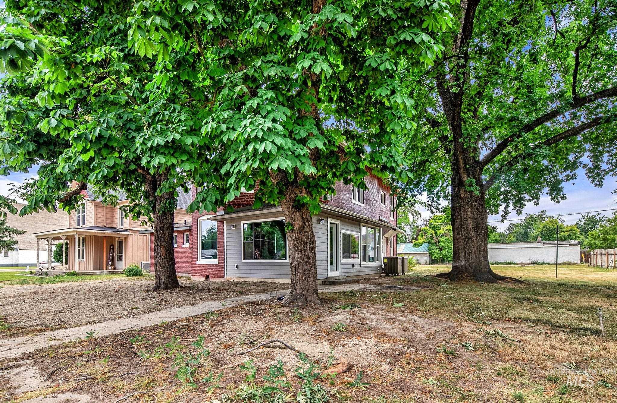 1122 1st Avenue South, Payette, Idaho 83661, 5 Bedrooms, 3 Bathrooms, Residential For Sale, Price $599,900,MLS 98989727