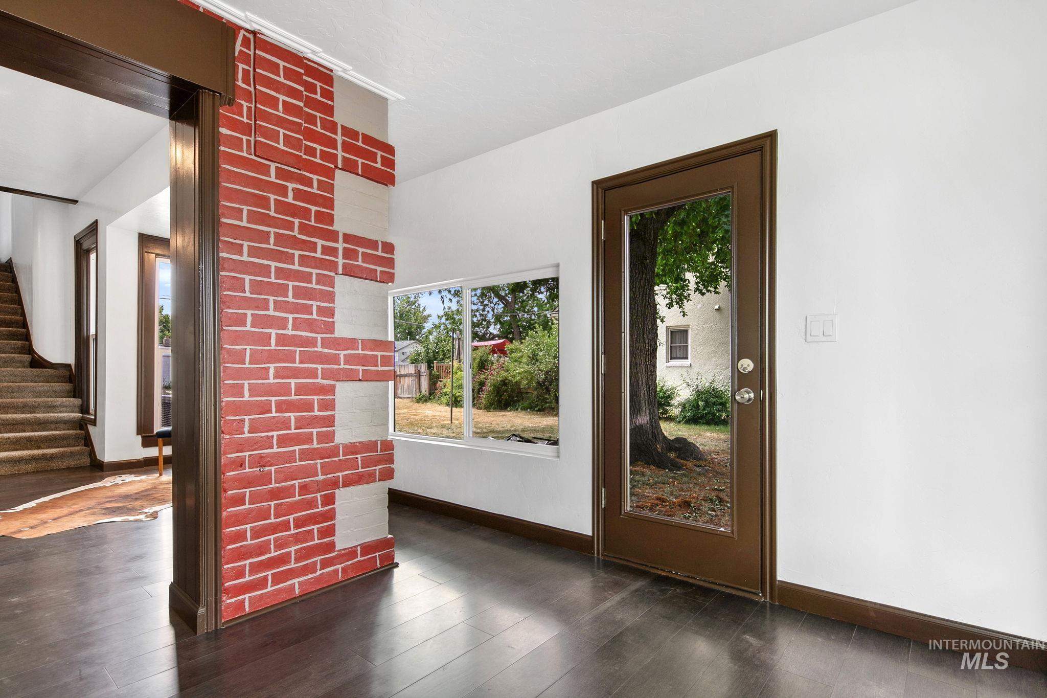 1122 1st Avenue South, Payette, Idaho 83661, 5 Bedrooms, 3 Bathrooms, Residential For Sale, Price $599,900,MLS 98989727