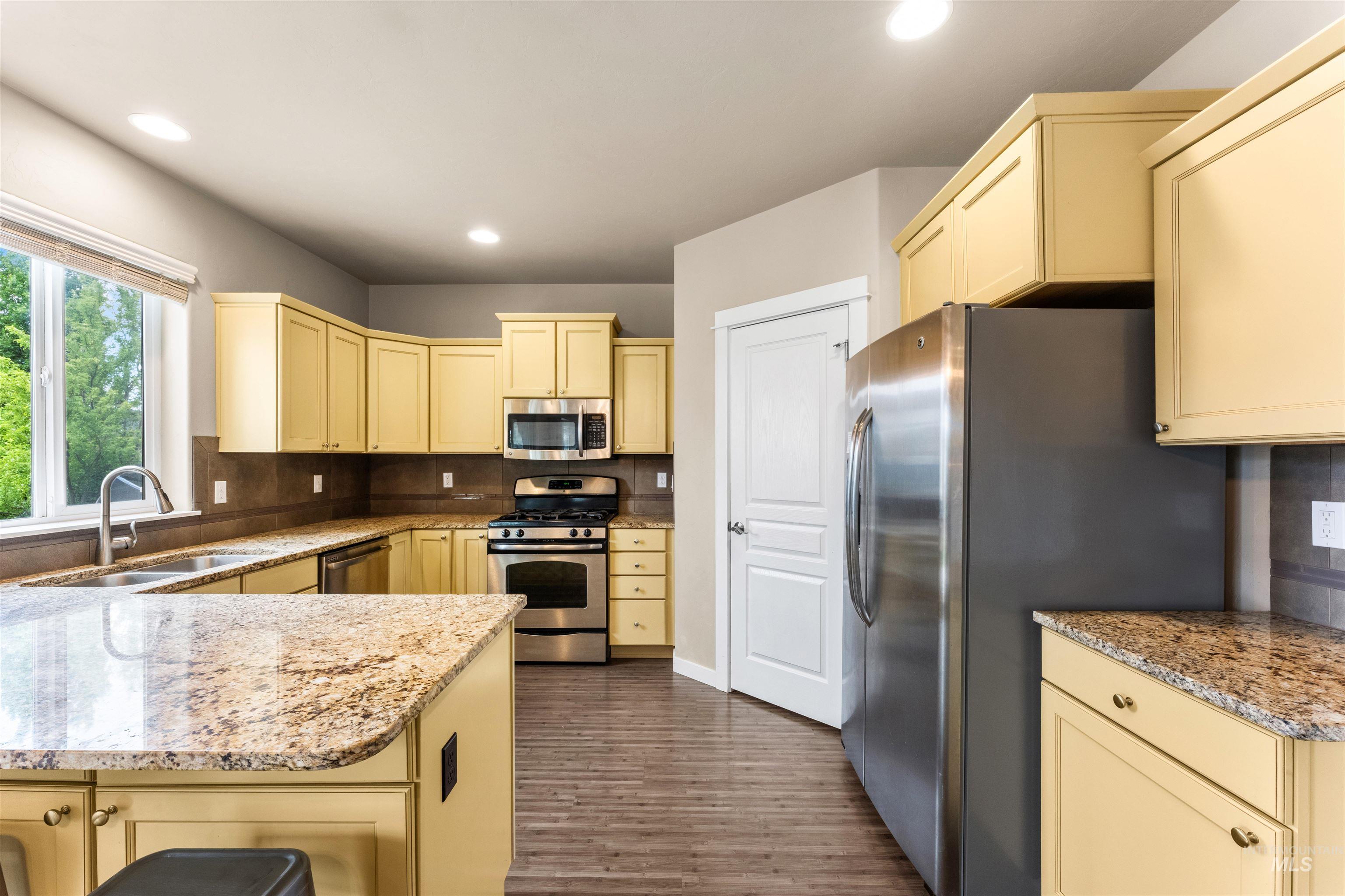 7443 W Skylight St, Boise, Idaho 83709, 4 Bedrooms, 2.5 Bathrooms, Residential For Sale, Price $545,000,MLS 98989730