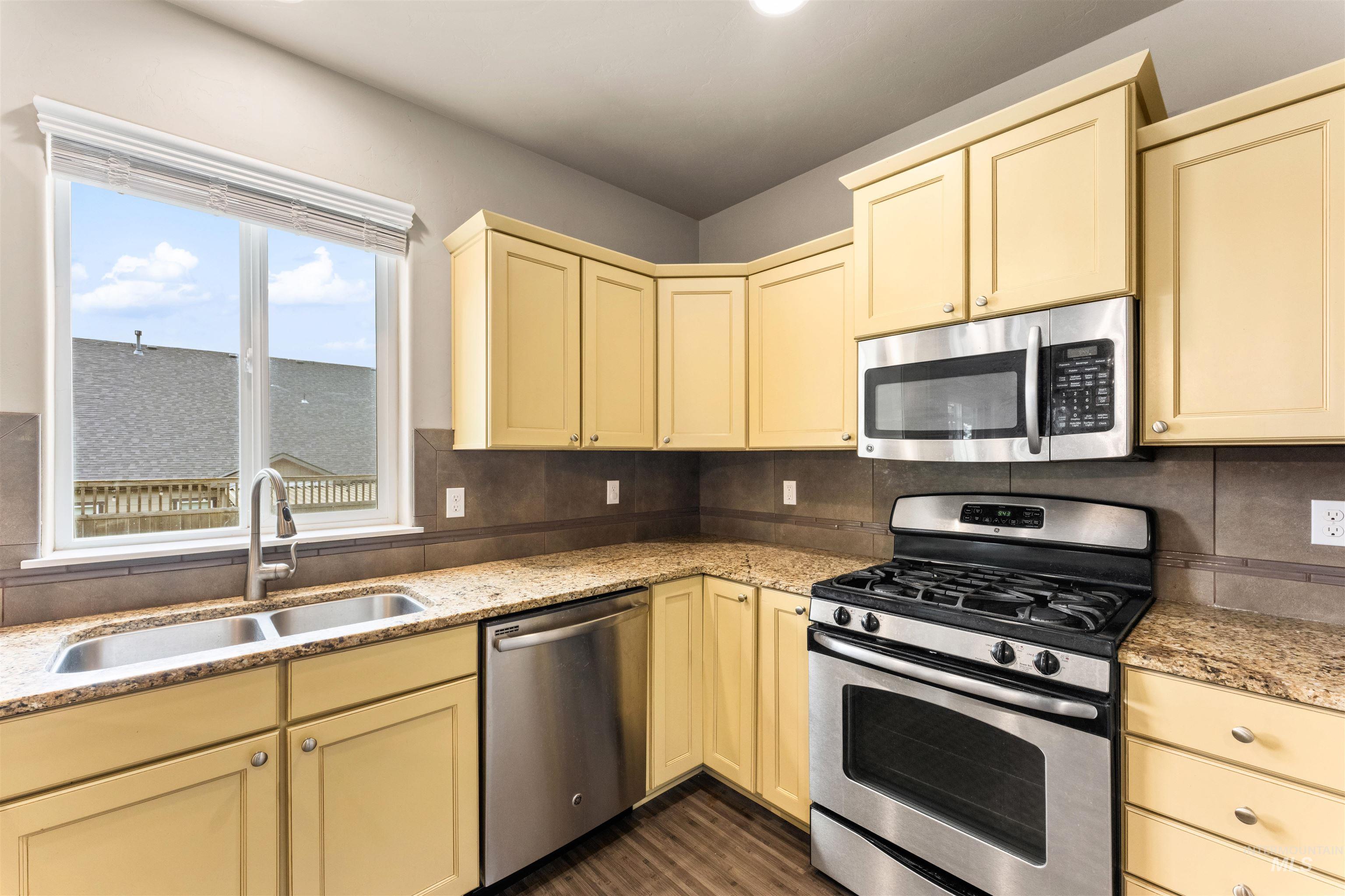 7443 W Skylight St, Boise, Idaho 83709, 4 Bedrooms, 2.5 Bathrooms, Residential For Sale, Price $545,000,MLS 98989730